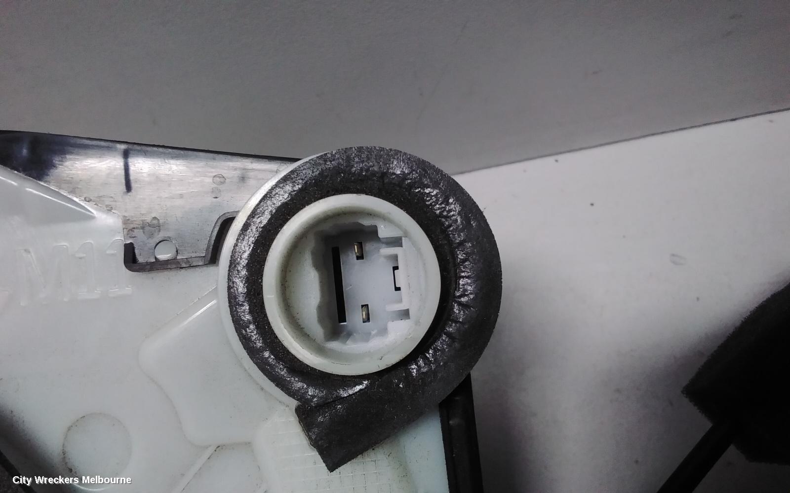 HONDA HRV DOOR/BOOT/GATE LOCK, LEFT FRONT DOOR LOCK, RU5, 12/2014 ONWARDS