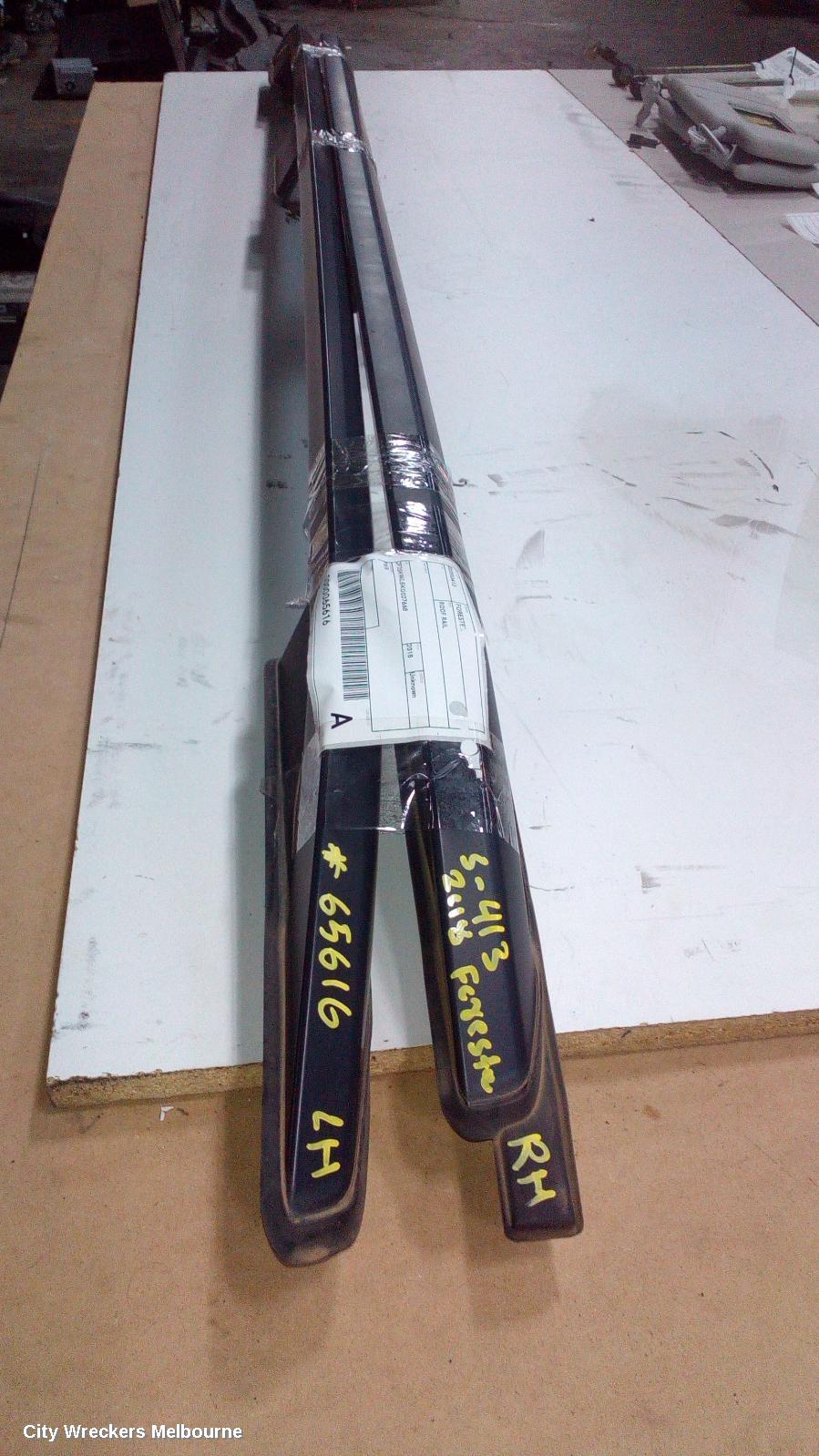 SUBARU FORESTER ROOF RAIL