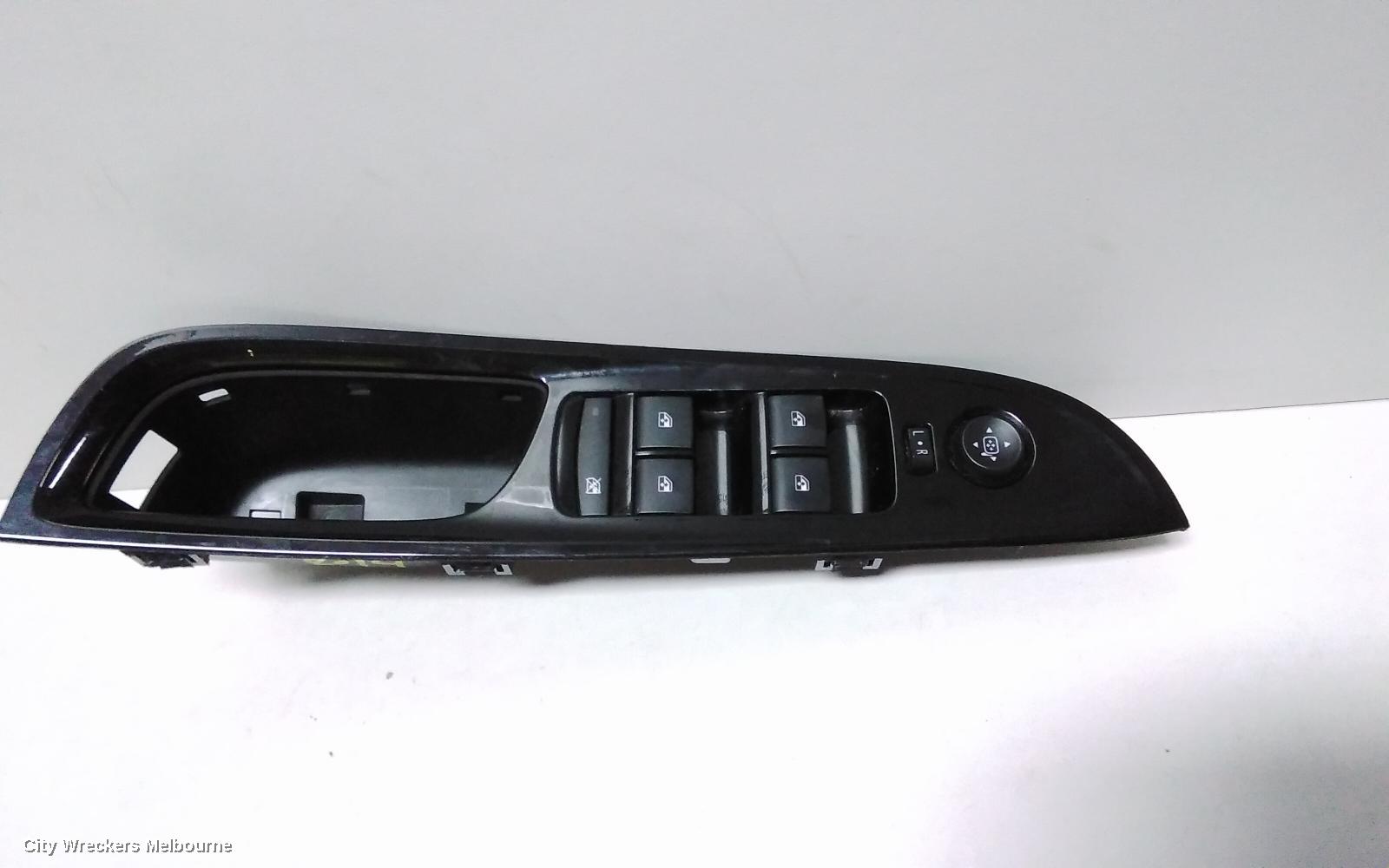 HOLDEN COMMODORE PWR DR WIND SWITCH, RH FRONT (MASTER SWITCH), VF, BLACK, 4 SWITCH TYPE, 05/2013 - 12/2017