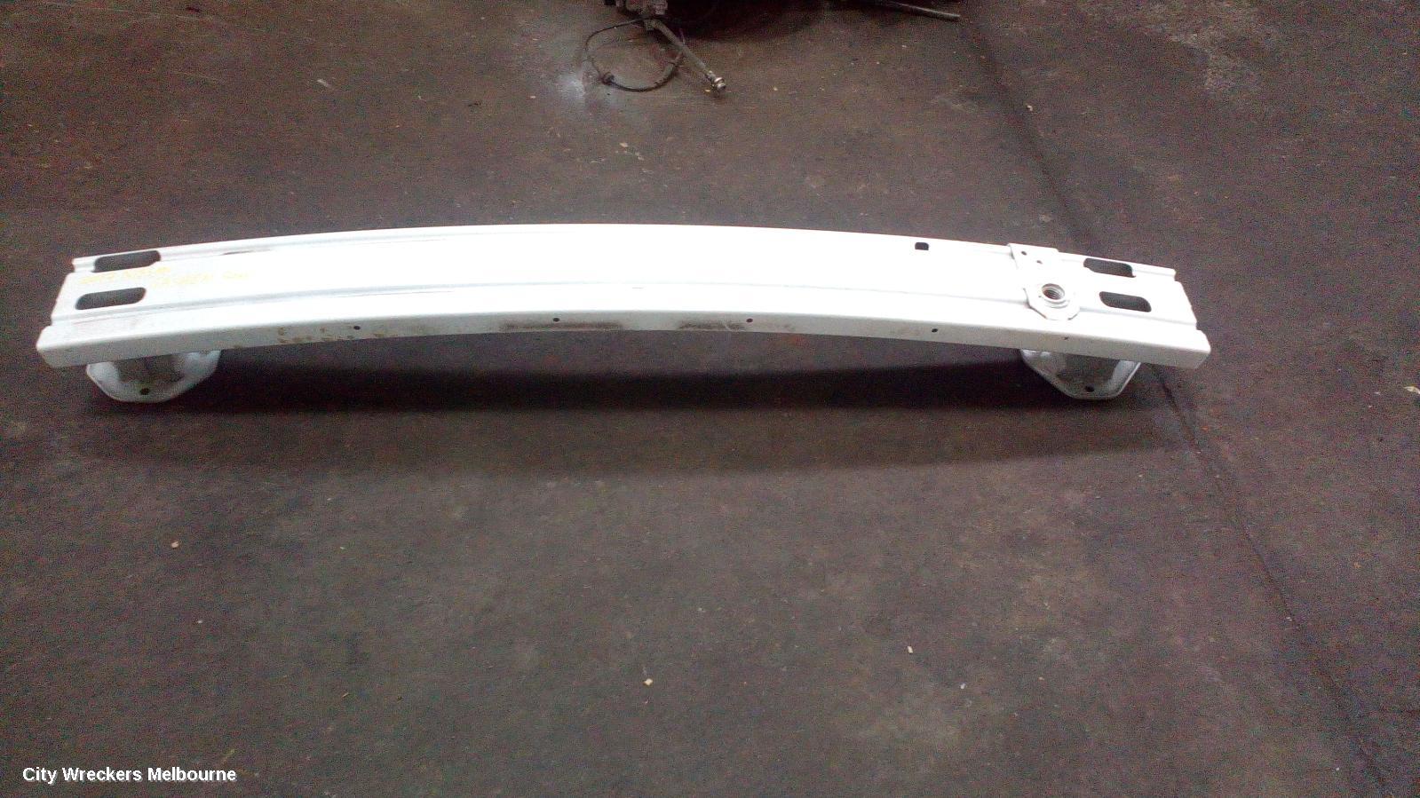 NISSAN QASHQAI R/BAR BRACKET/REINFO, REINFORCEMENT, J11, 06/2014 ONWARDS