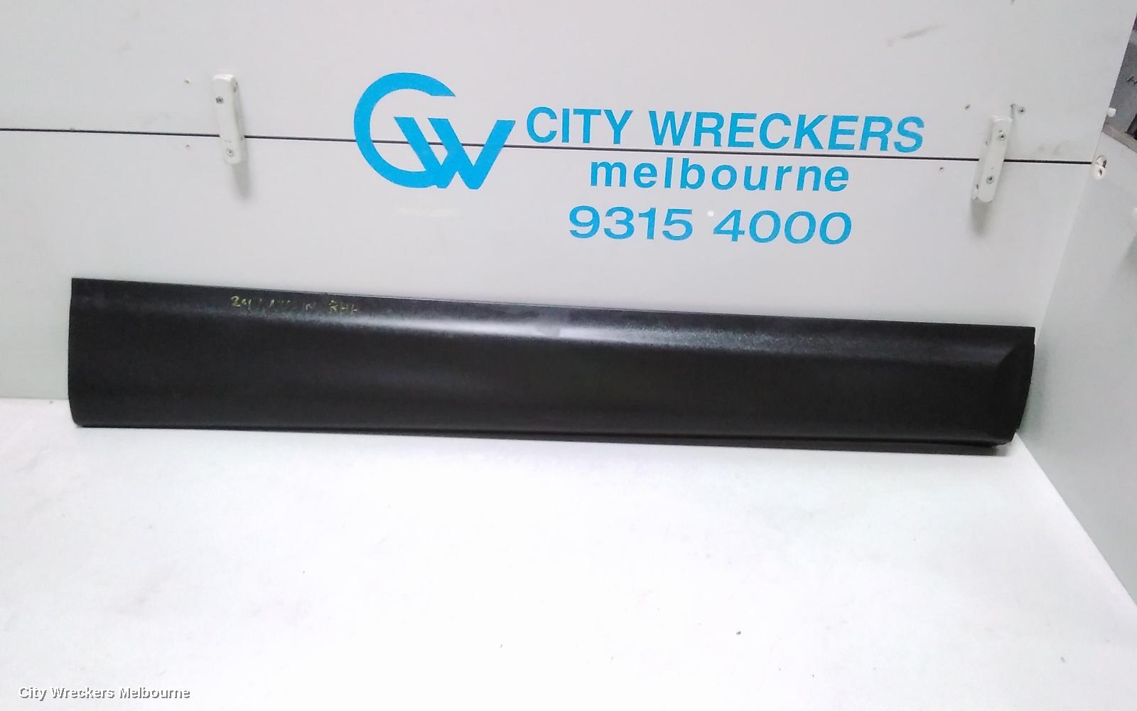 NISSAN QASHQAI DOOR MOULD, RHF DOOR MOULD: 65770, RH REAR, J11, 06/2014 - 07/2021