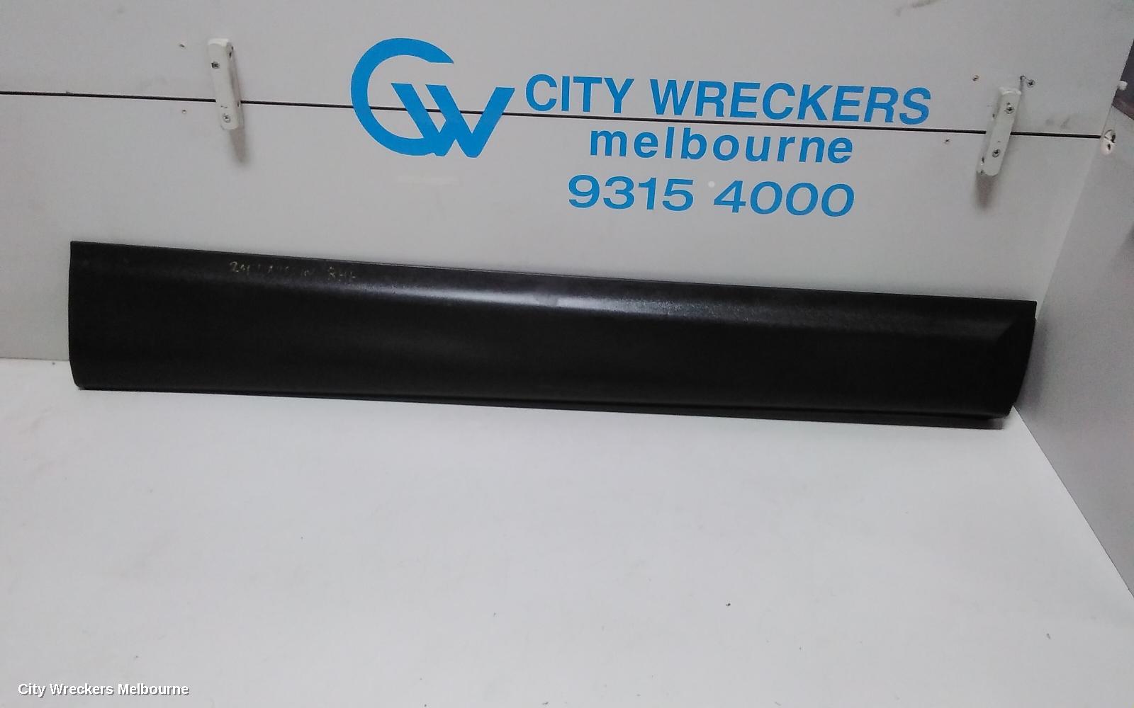 NISSAN QASHQAI DOOR MOULD, RHF DOOR MOULD: 65770, RH REAR, J11, 06/2014 - 07/2021
