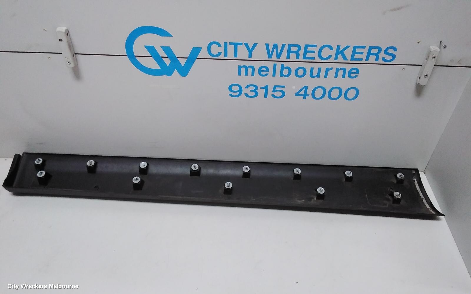 NISSAN QASHQAI DOOR MOULD, RHF DOOR MOULD: 65770, RH REAR, J11, 06/2014 - 07/2021