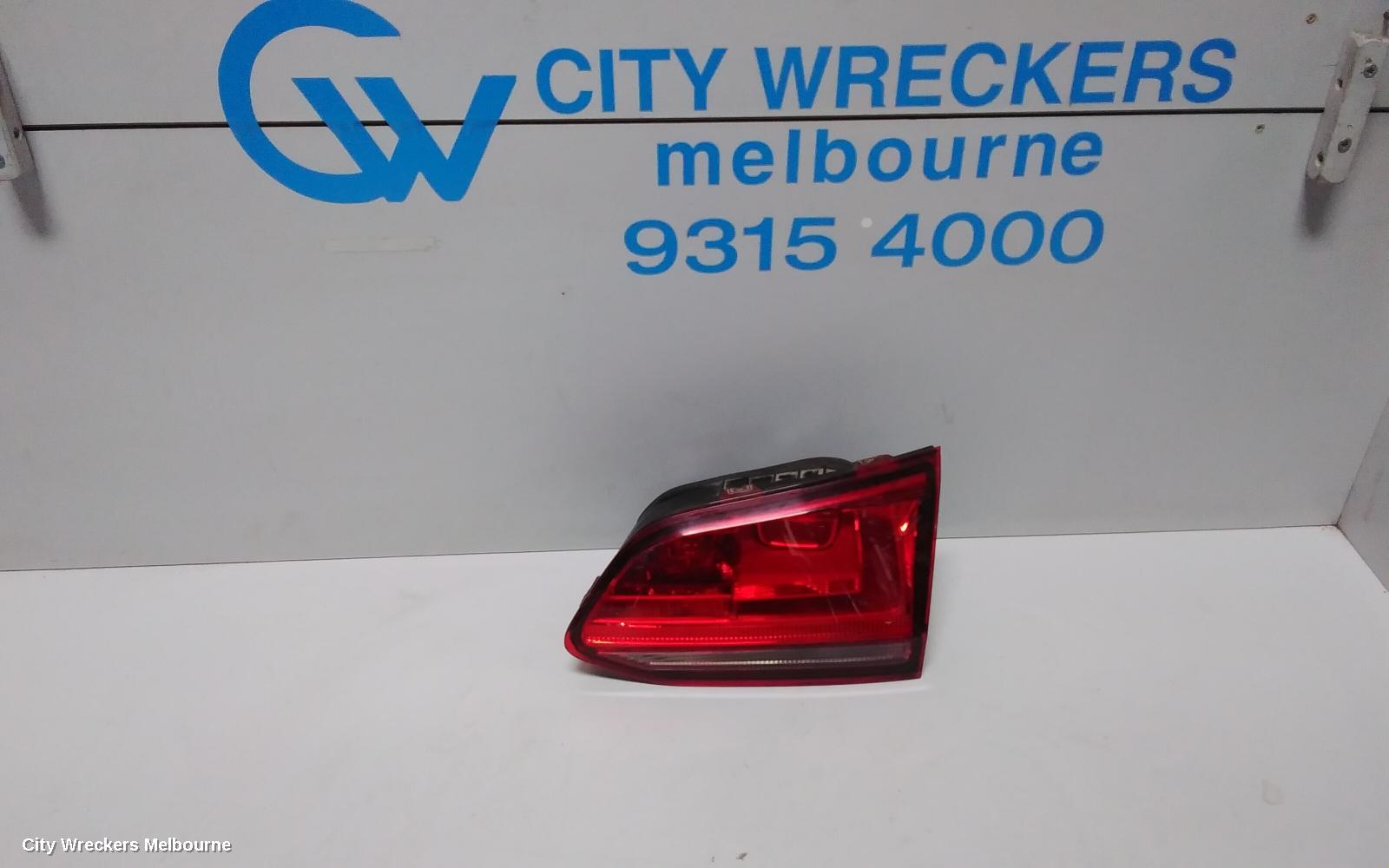VOLKSWAGEN GOLF REAR GARNISH, TAILGATE LAMP (RH SIDE), GEN 7, WAGON, 08/2013 - 03/2017