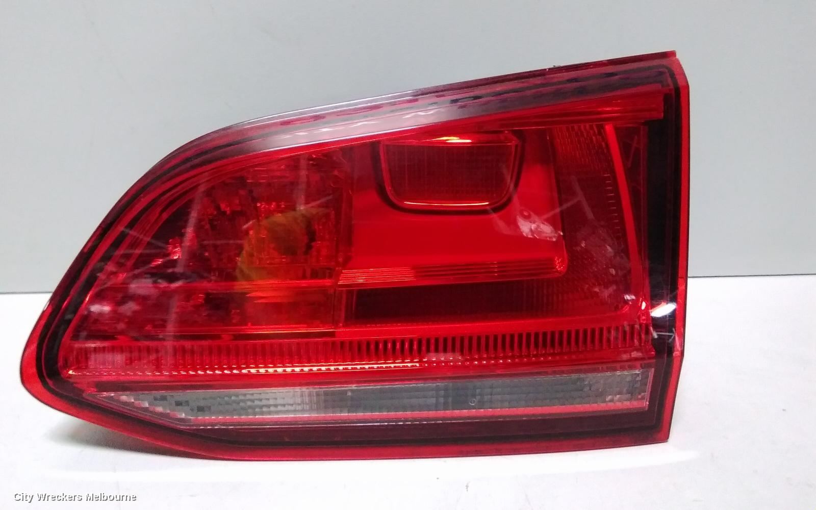 VOLKSWAGEN GOLF REAR GARNISH, TAILGATE LAMP (RH SIDE), GEN 7, WAGON, 08/2013 - 03/2017