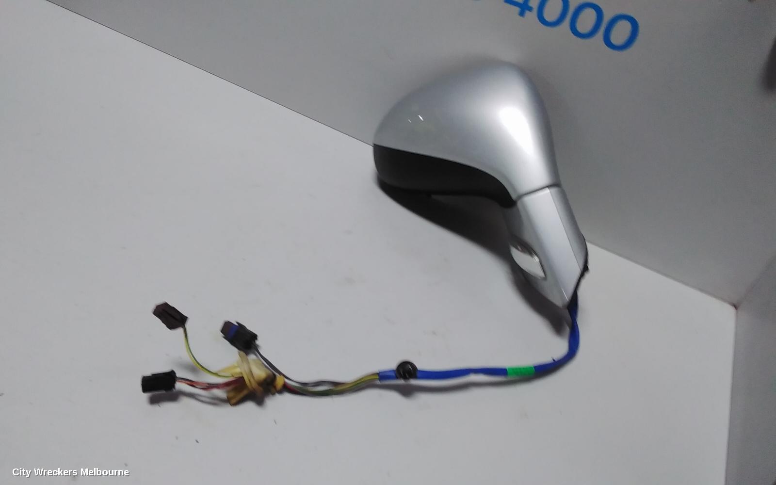 PEUGEOT 308 RIGHT DOOR MIRROR, T7, HATCH/WAGON, POWER FOLDING, 3 PLUG TYPE, 09/2007 - 12/2013