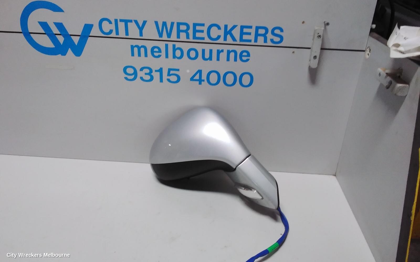 PEUGEOT 308 RIGHT DOOR MIRROR, T7, HATCH/WAGON, POWER FOLDING, 3 PLUG TYPE, 09/2007 - 12/2013