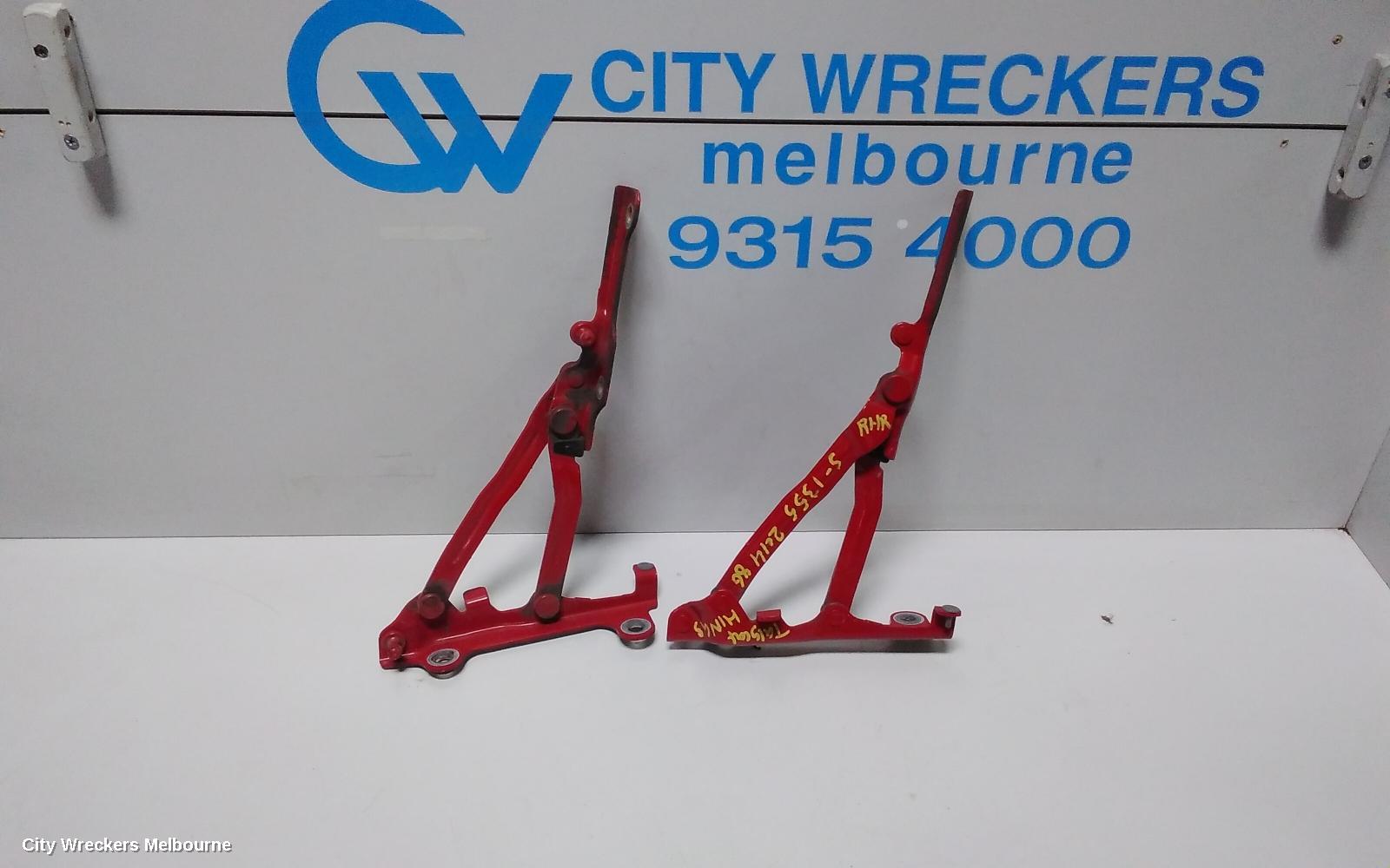 TOYOTA 86 BOOTLID/TGATE HINGE, ZN6, 04/2012 - 09/2021