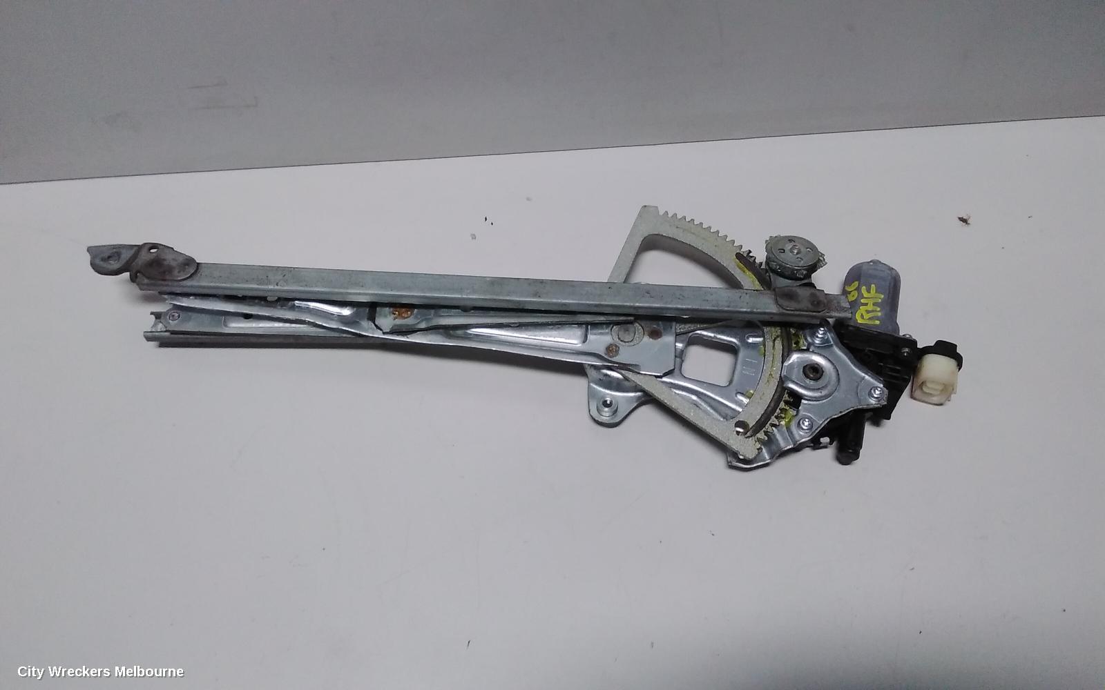 TOYOTA 86 RIGHT FRONT WINDOW REG/MOTOR, ZN6, 04/2012 - 03/2021