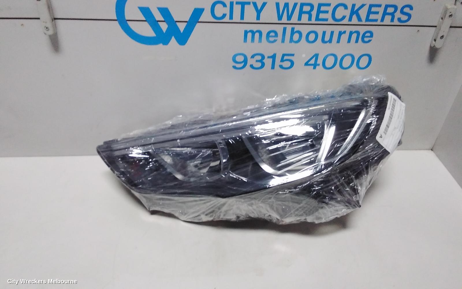 HOLDEN COMMODORE LEFT HEADLAMP, ZB, HALOGEN TYPE, 10/2017 - 12/2020