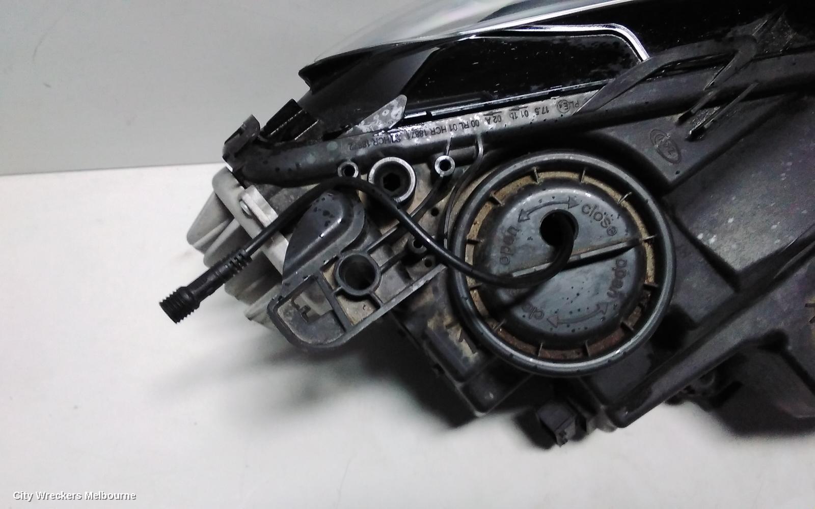 HOLDEN COMMODORE LEFT HEADLAMP, ZB, HALOGEN TYPE, 10/2017 - 12/2020