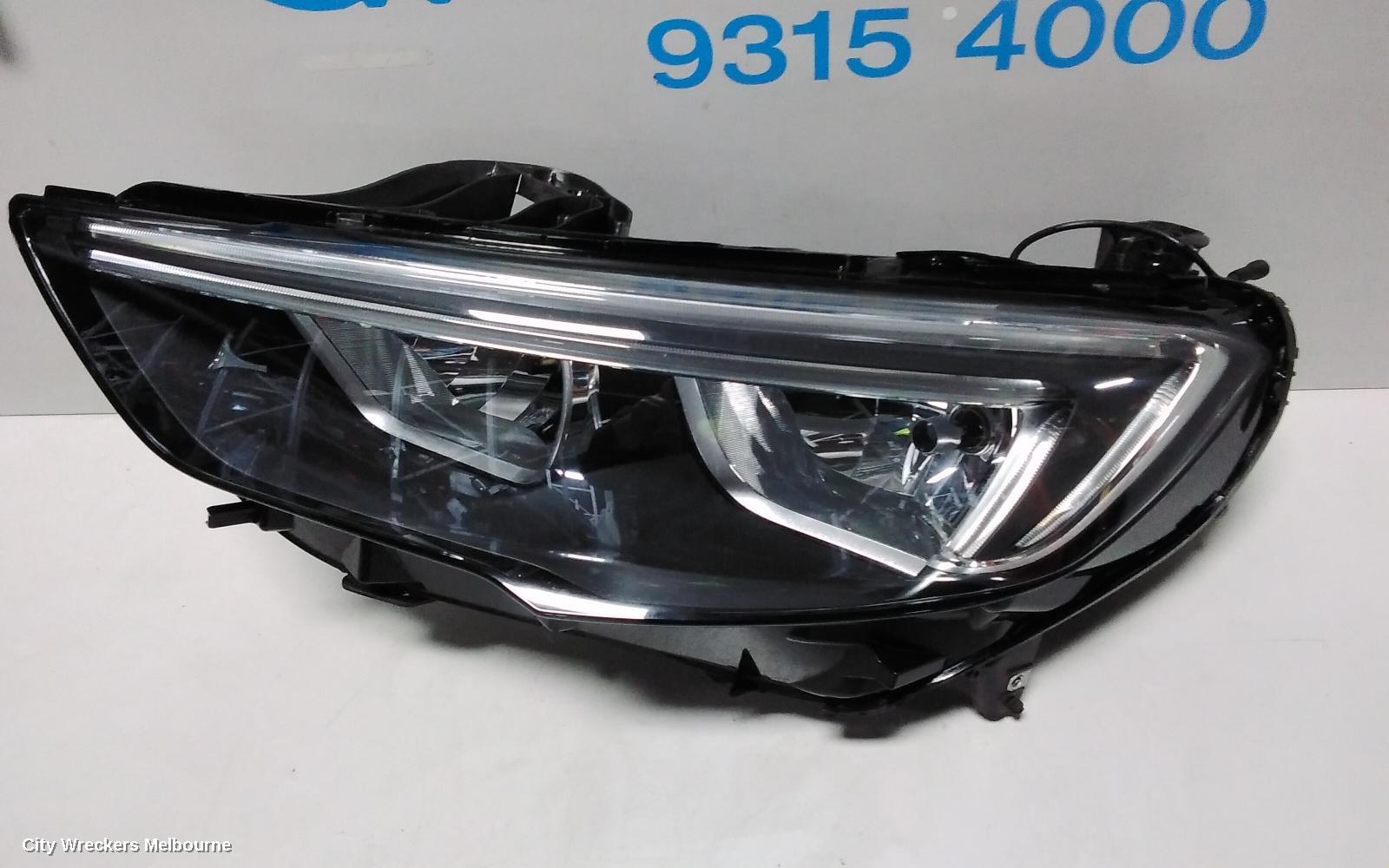 HOLDEN COMMODORE LEFT HEADLAMP, ZB, HALOGEN TYPE, 10/2017 - 12/2020