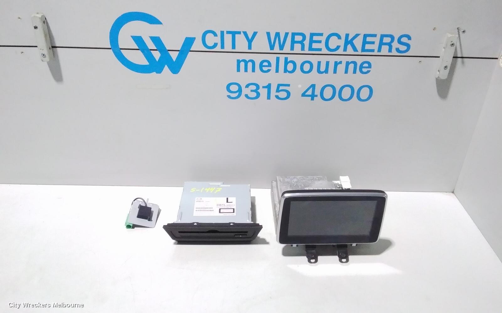 MAZDA CX3 RADIO/CD/DVD/SAT/TV, DISPLAY UNIT, DK, 03/2015 ONWARDS