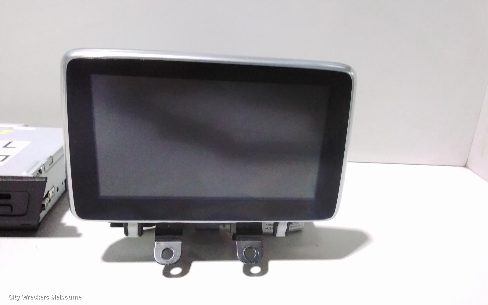 MAZDA CX3 RADIO/CD/DVD/SAT/TV, DISPLAY UNIT, DK, 03/2015 ONWARDS