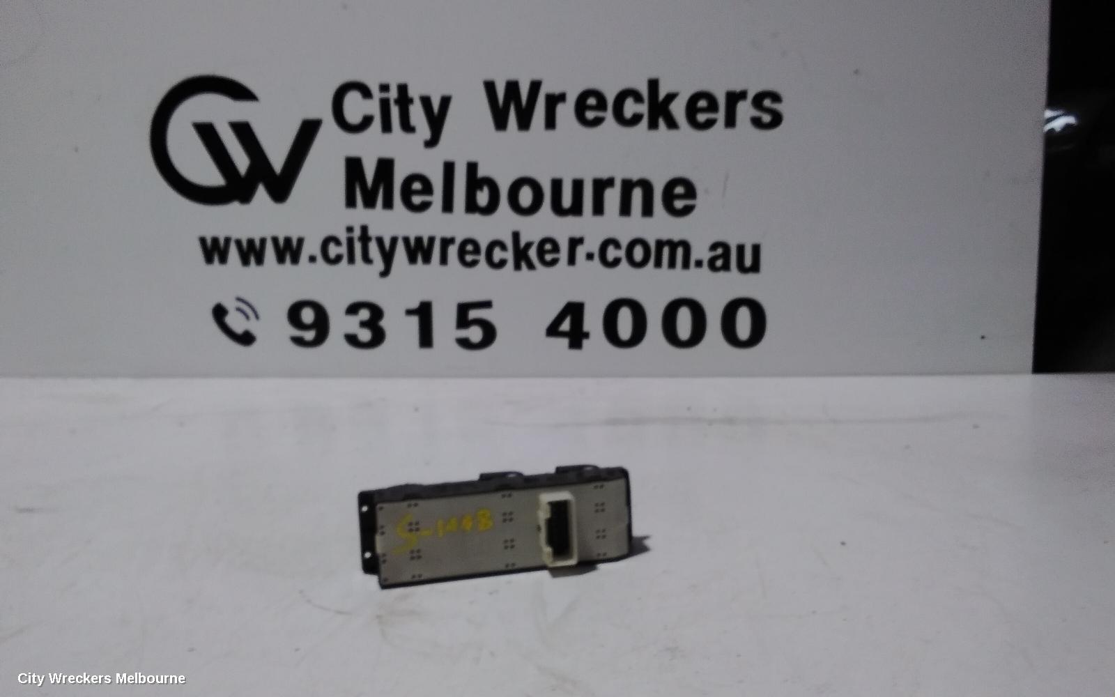 HYUNDAI VELOSTER PWR DR WIND SWITCH, RH FRONT (MASTER SWITCH), FS, TURBO, 07/2012 - 02/2018