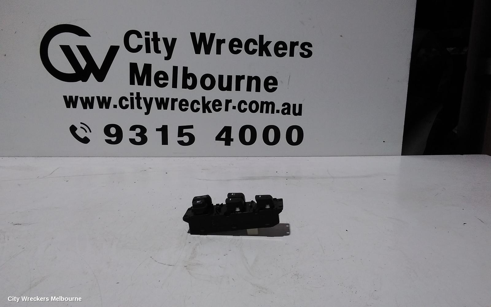 HYUNDAI VELOSTER PWR DR WIND SWITCH, RH FRONT (MASTER SWITCH), FS, TURBO, 07/2012 - 02/2018