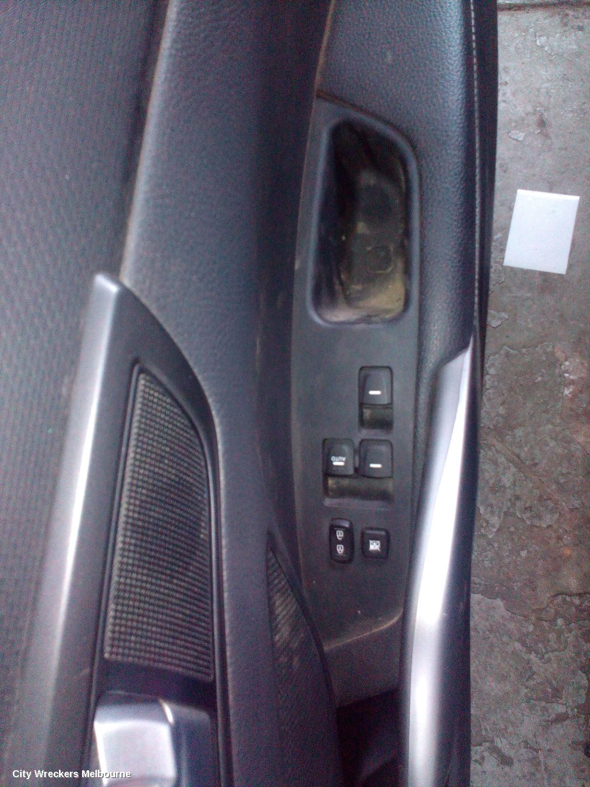 HYUNDAI VELOSTER PWR DR WIND SWITCH, RH FRONT (MASTER SWITCH), FS, TURBO, 07/2012 - 02/2018