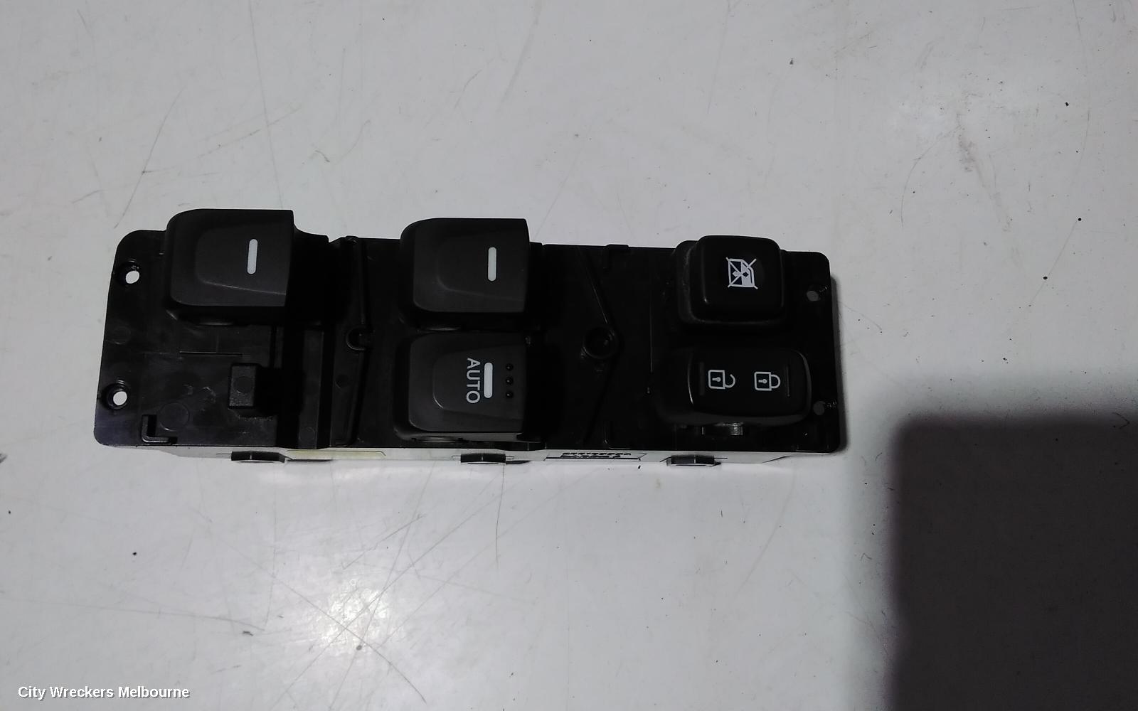 HYUNDAI VELOSTER PWR DR WIND SWITCH, RH FRONT (MASTER SWITCH), FS, TURBO, 07/2012 - 02/2018