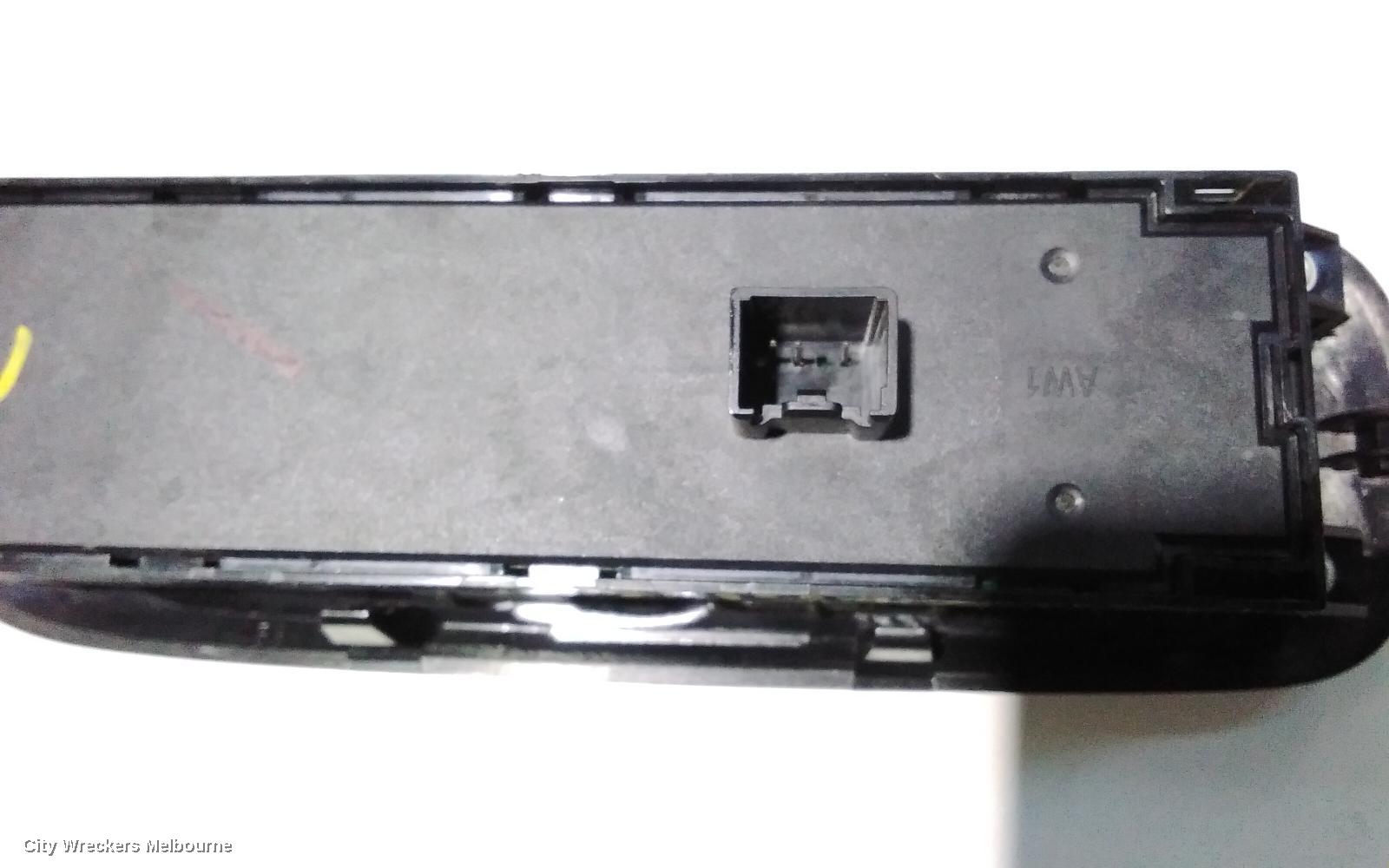 FORD MONDEO PWR DR WIND SWITCH, RH FRONT (MASTER SWITCH), 4DR SWITCH TYPE, MA-MC, 10/2007 - 12/2014