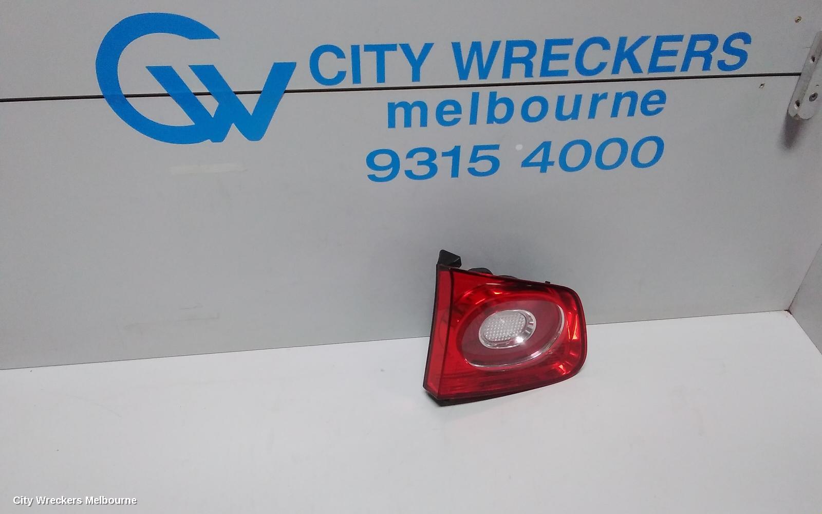 VOLKSWAGEN TIGUAN REAR GARNISH, TAILGATE LAMP (LH SIDE), 5N, 05/2008 - 06/2011