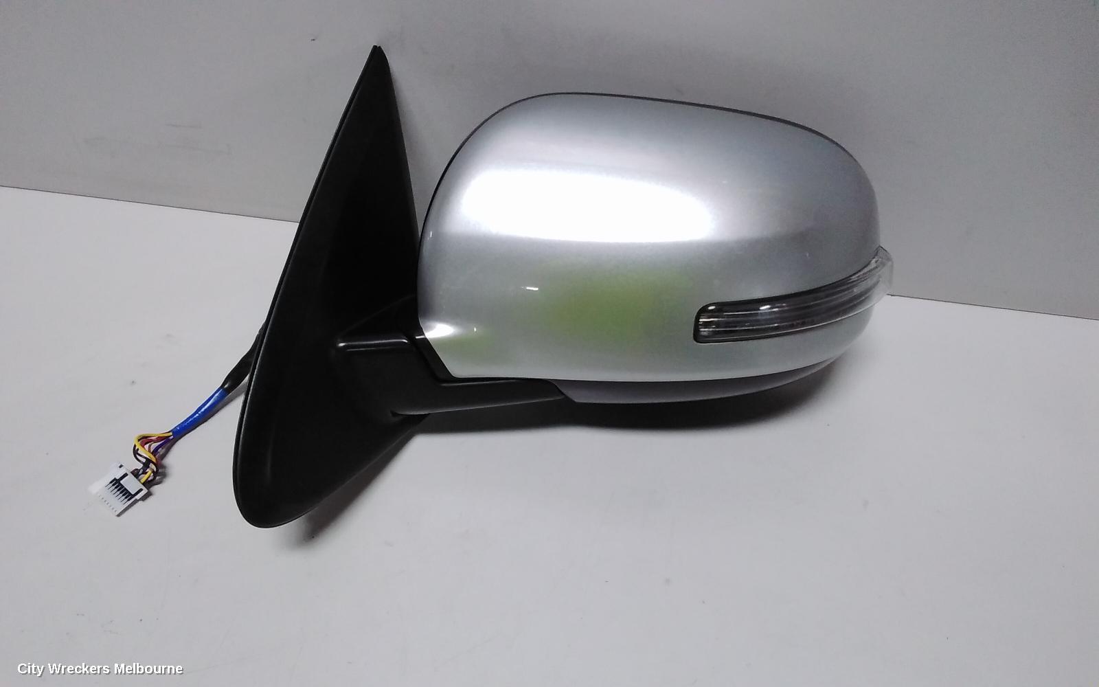MITSUBISHI OUTLANDER LEFT DOOR MIRROR, ZK-ZL, W/ FLASHER, MANUAL FOLD, NON CAMERA TYPE, 07/2015 ONWARDS