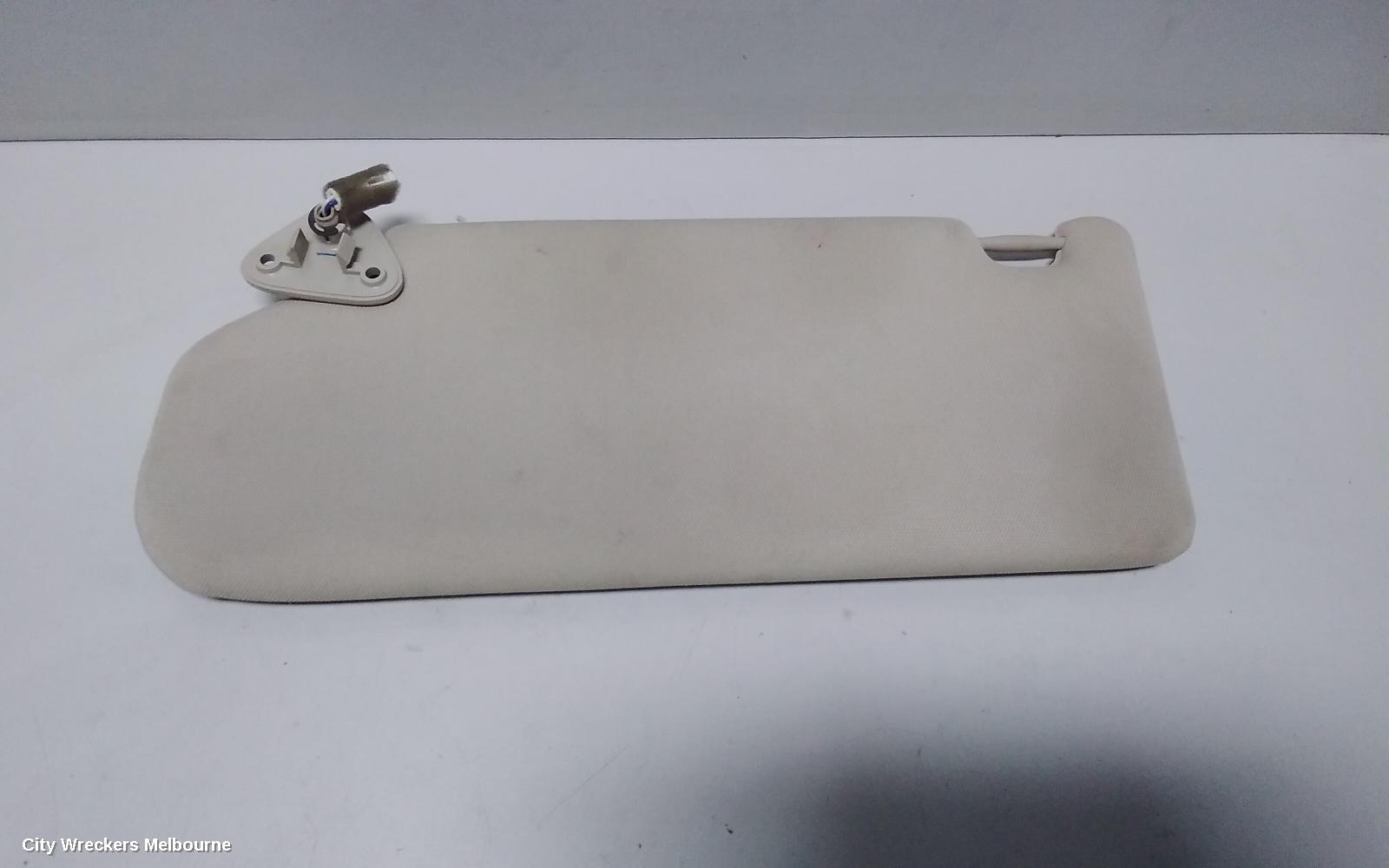 MITSUBISHI OUTLANDER SUNVISOR, ZK-ZL, RH SIDE, 04/2015 ONWARDS