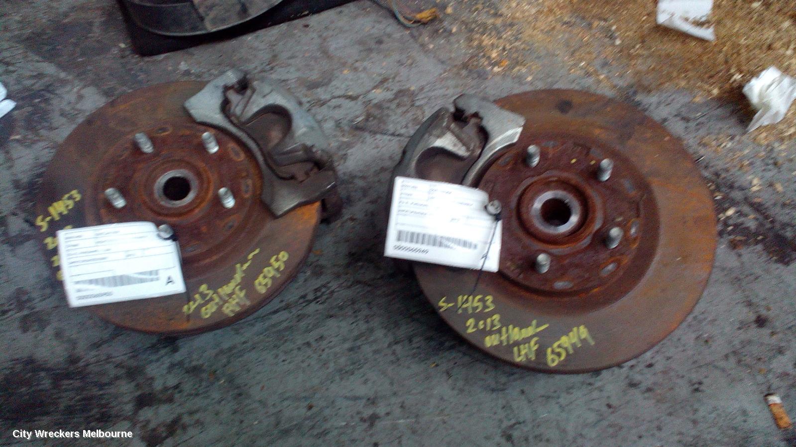 MITSUBISHI OUTLANDER LEFT FRONT HUB ASSEMBLY, ZG-ZL, FWD/AWD, 11/2006 ONWARDS