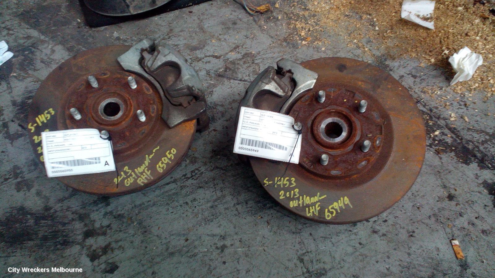 MITSUBISHI OUTLANDER RIGHT FRONT HUB ASSEMBLY, ZG-ZL, FWD/AWD, 11/2006 ONWARDS