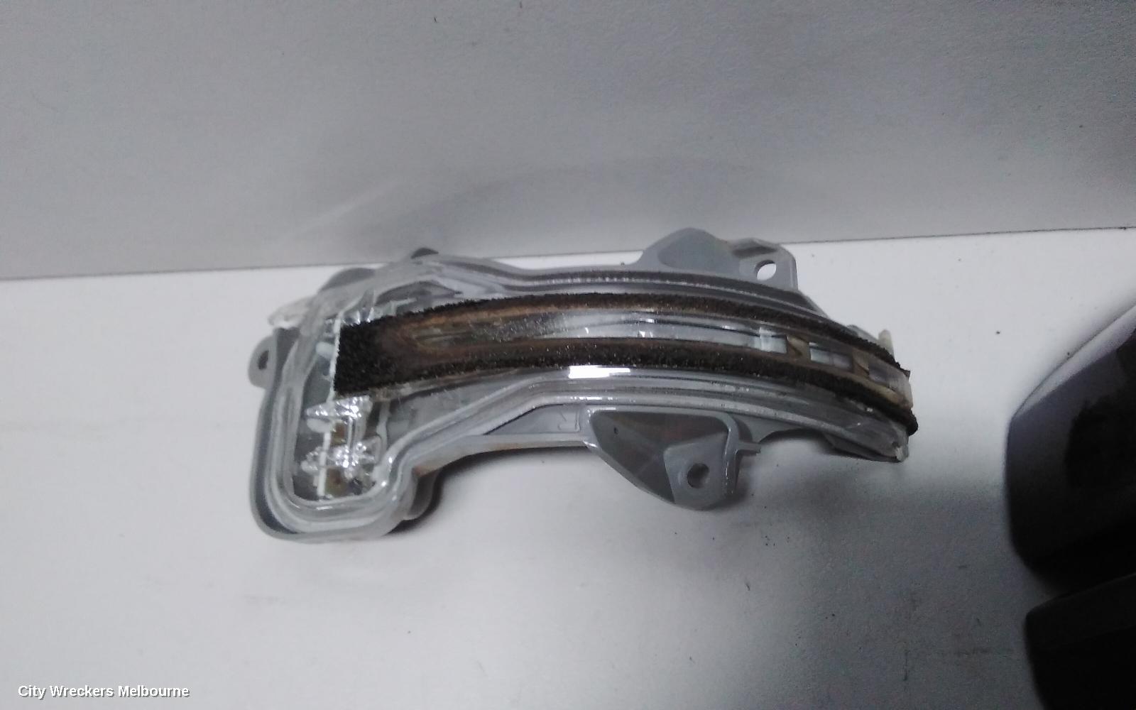 HONDA JAZZ RIGHT DOOR MIRROR, GK/GF, VTI, 07/2014 ONWARDS