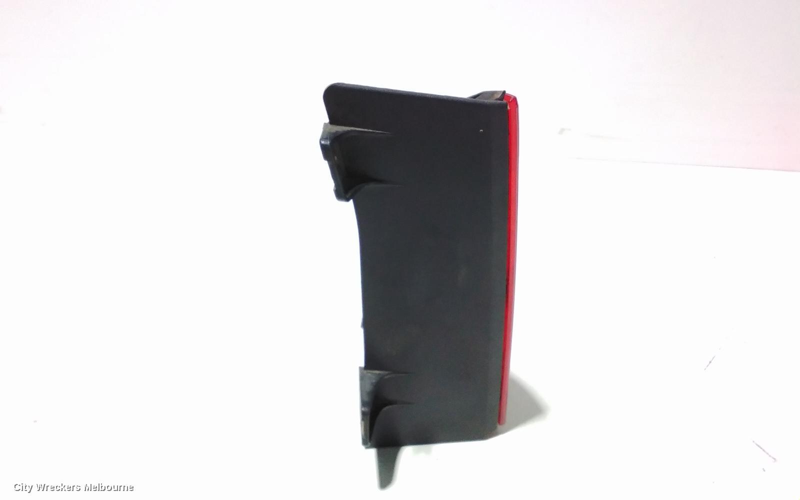 MERCEDES VITO RIGHT TAILLIGHT, UPPER TAILGATE, 639, 02/2006 - 02/2015
