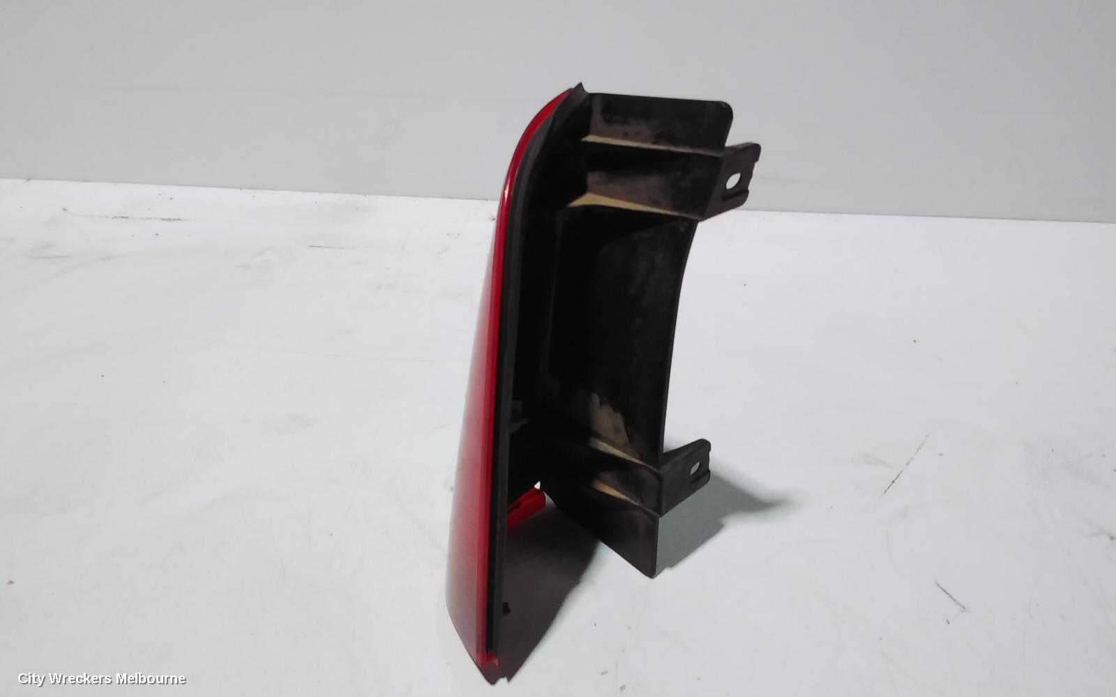 MERCEDES VITO RIGHT TAILLIGHT, UPPER TAILGATE, 639, 02/2006 - 02/2015