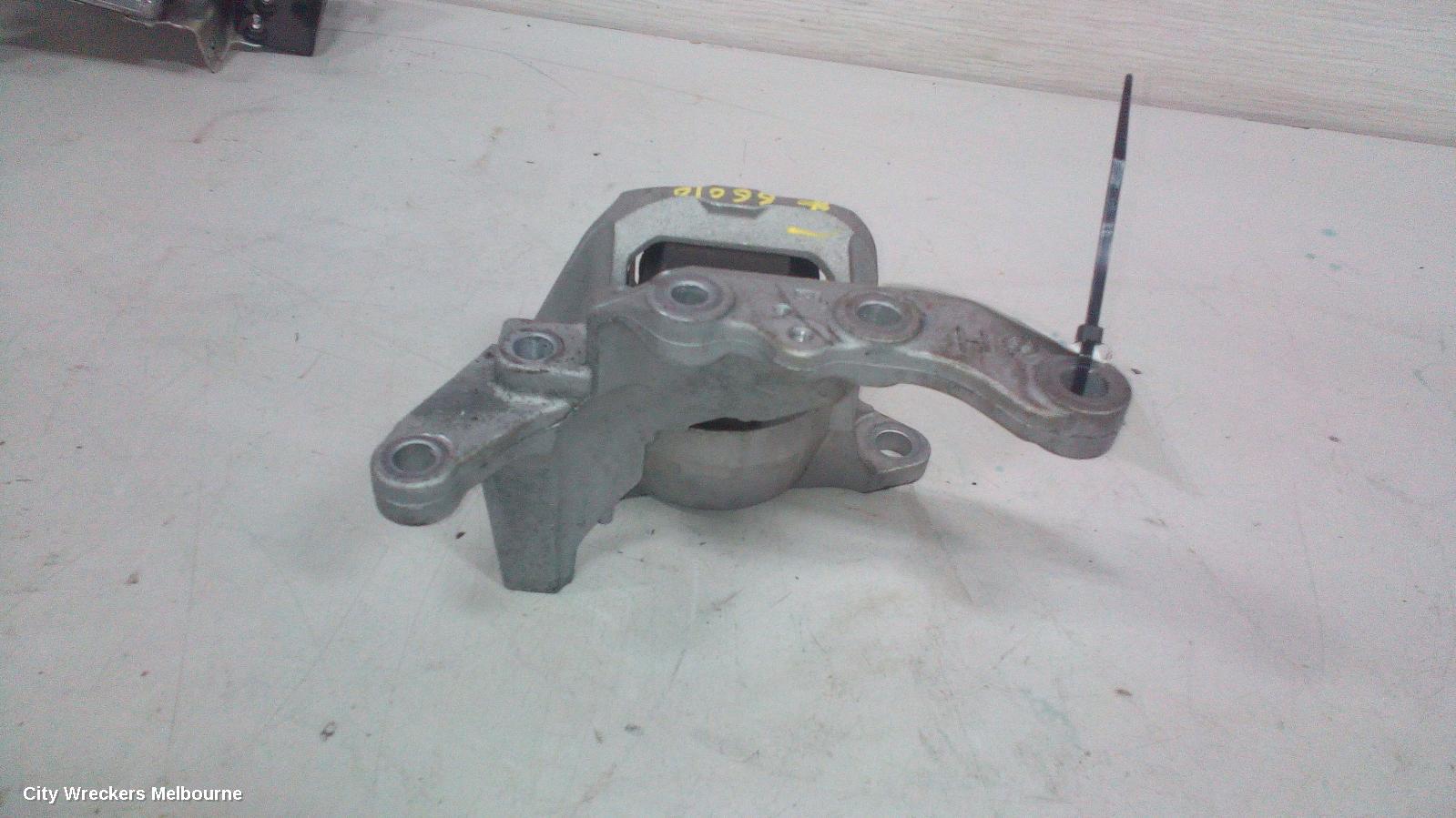 NISSAN QASHQAI MOUNT, J11, 12/2013 - 07/2021
