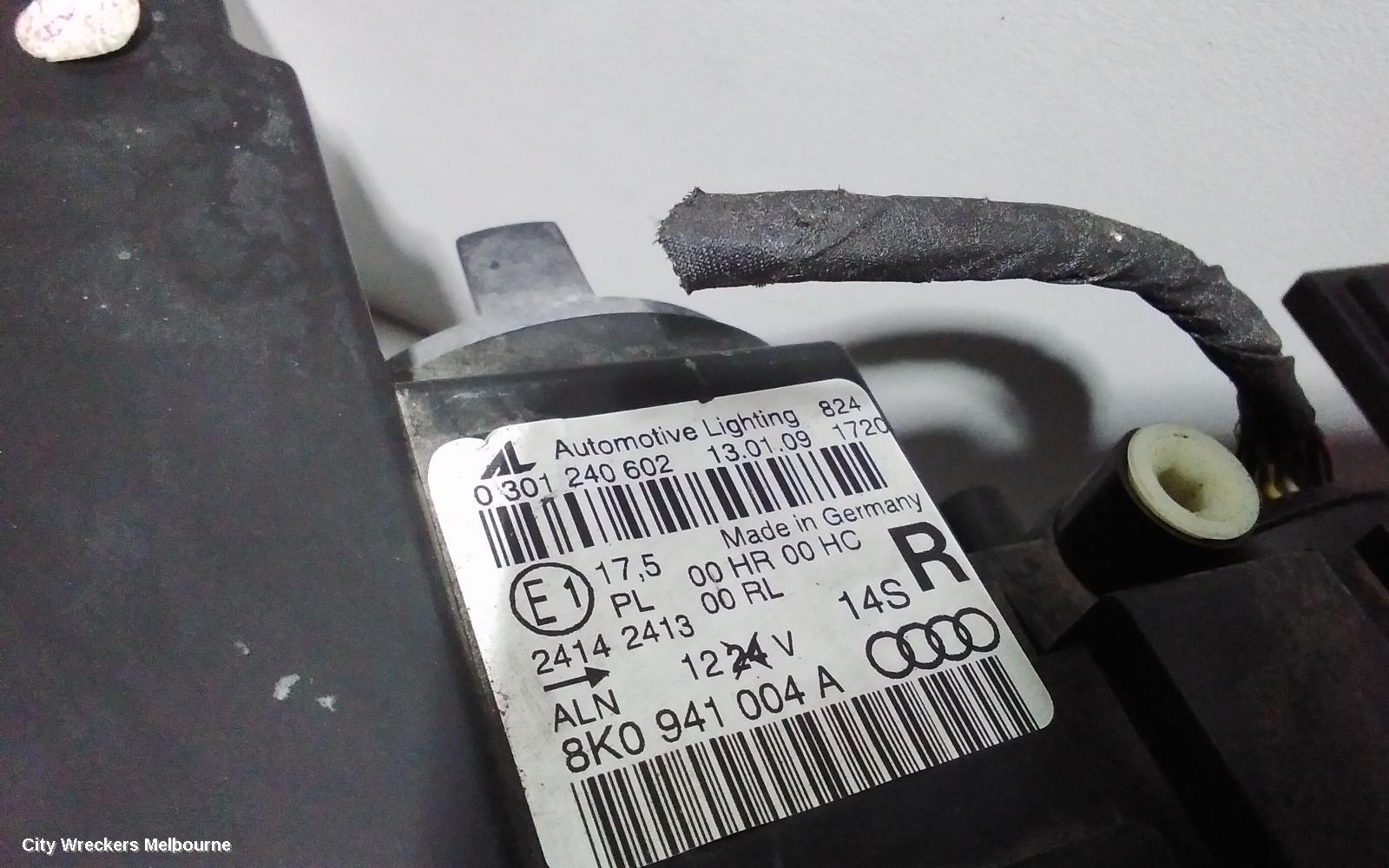 AUDI A4 RIGHT HEADLAMP, B8 8K, HALOGEN TYPE, 02/2008 - 06/2012