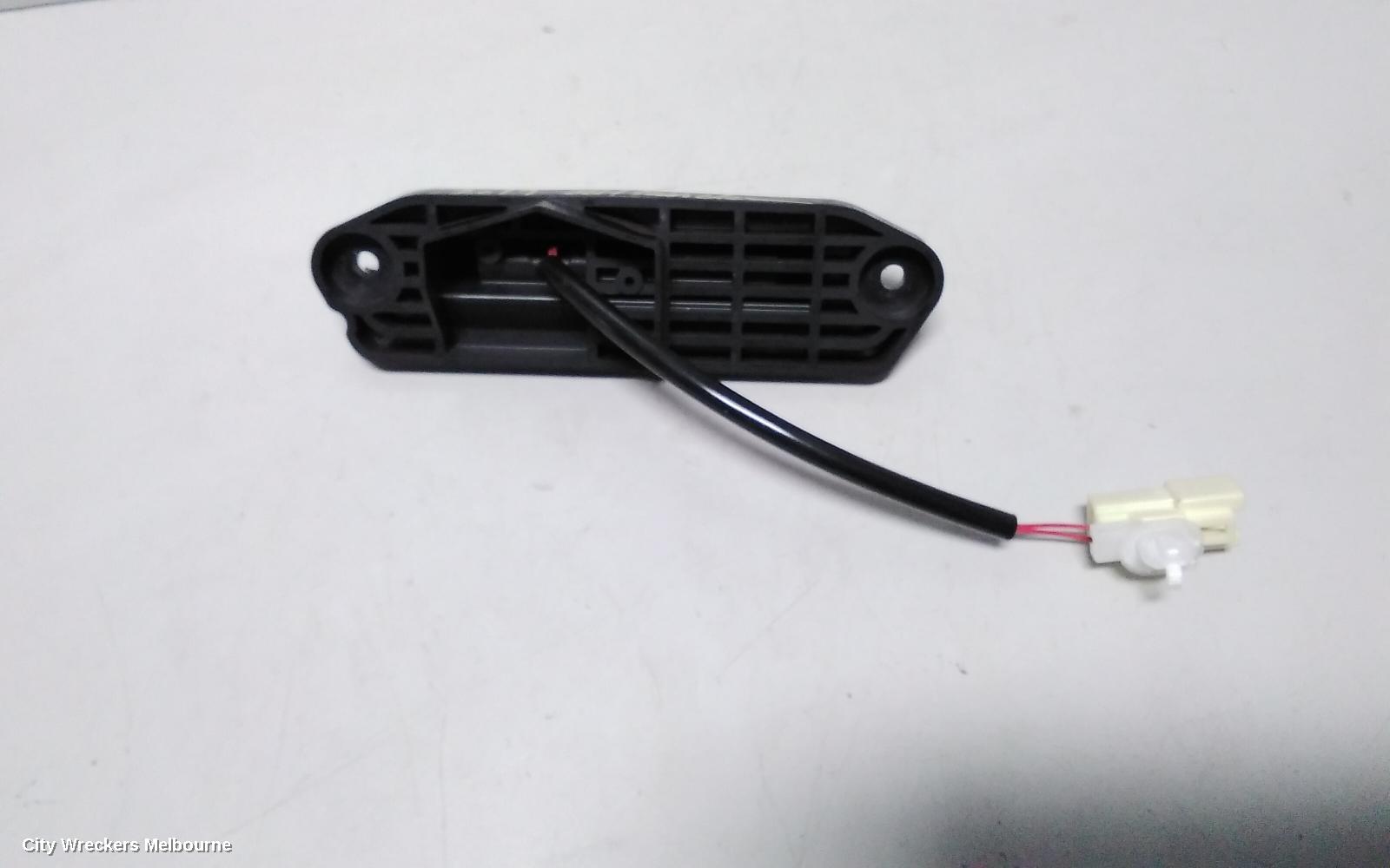 MITSUBISHI OUTLANDER, ZK, 04/2015 - 07/2021, TAILGATE LATCH: 66075
