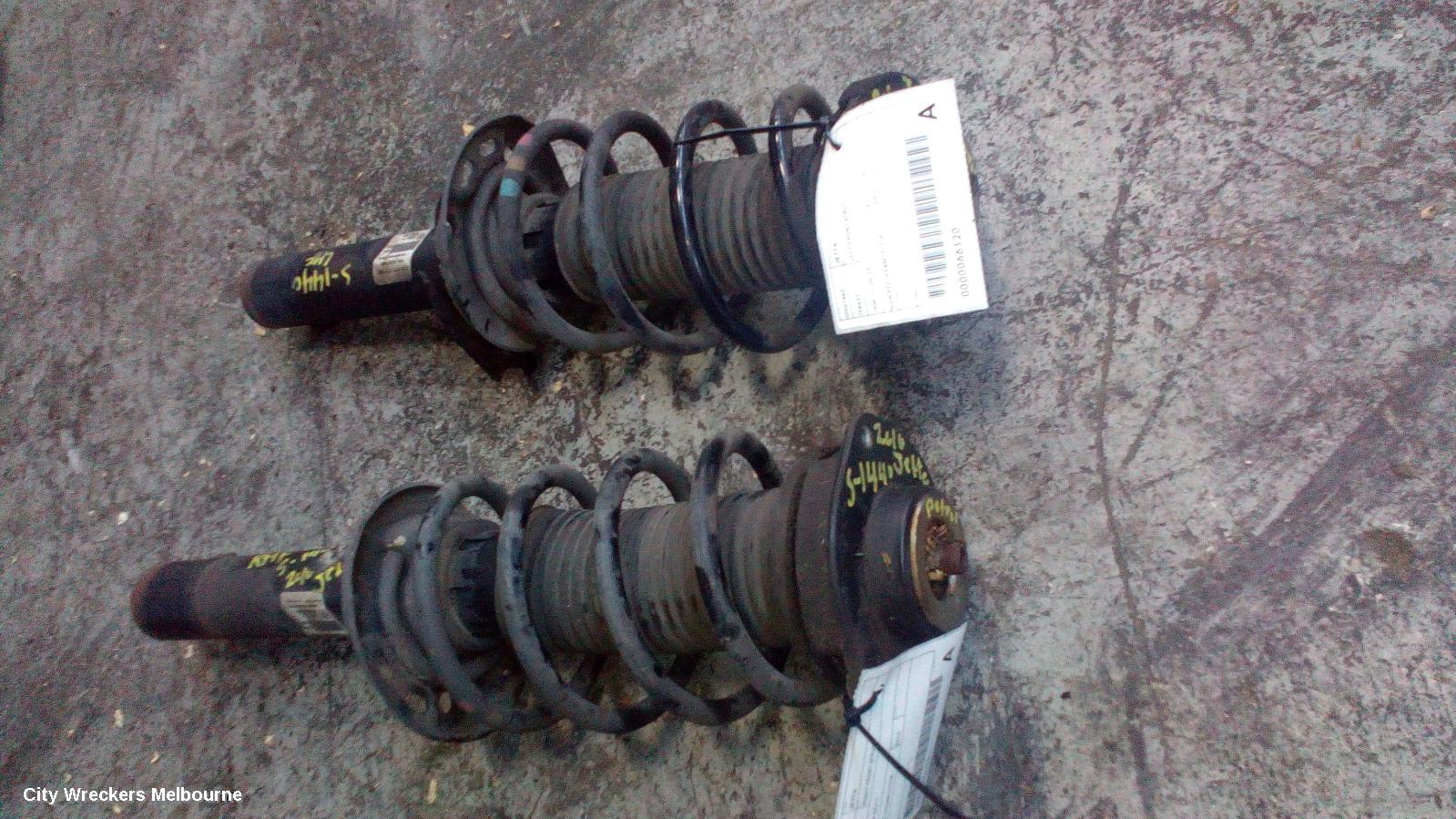 VOLKSWAGEN JETTA RIGHT FRONT STRUT, 1KM, 11/2009 - 07/2011