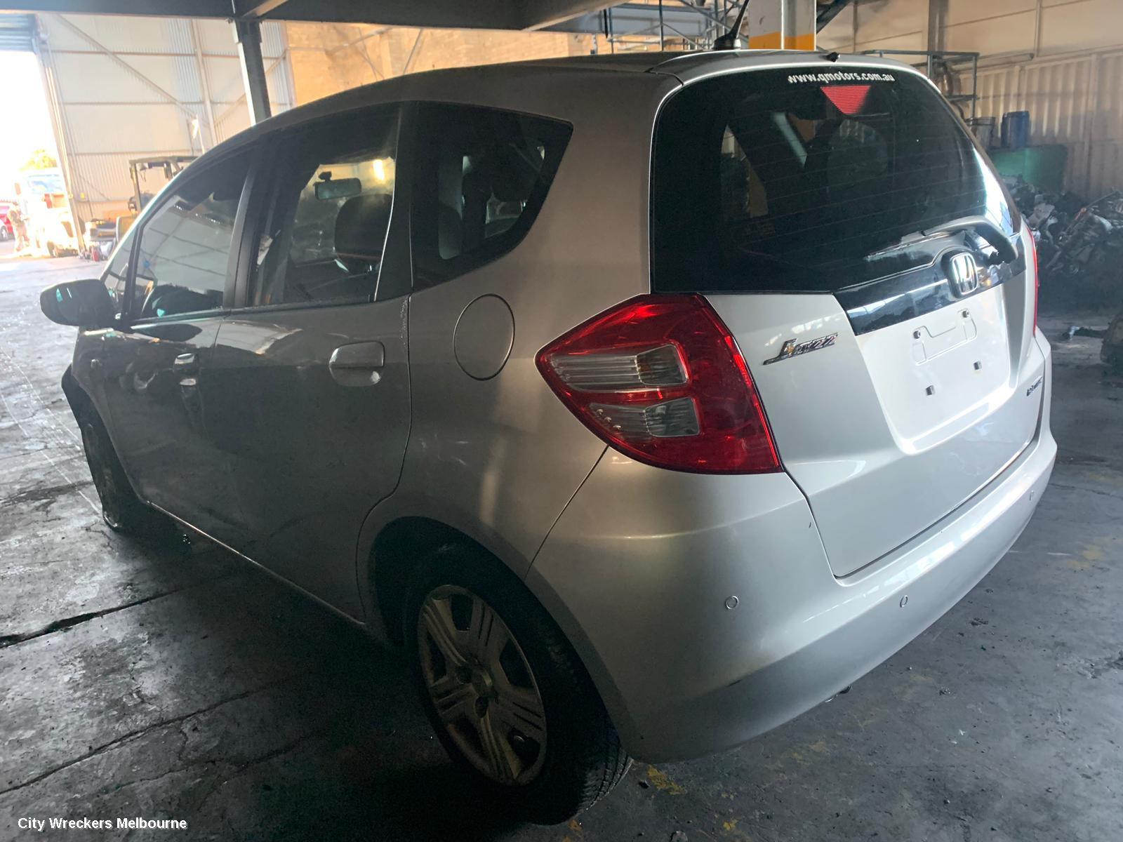HONDA JAZZ RIGHT HEADLAMP, GE, 08/2008 - 03/2011
