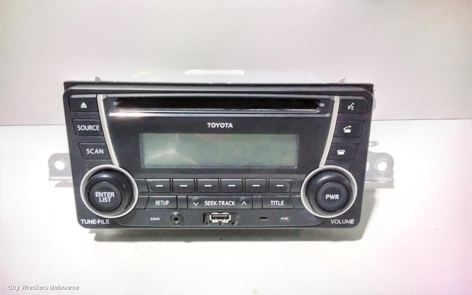 TOYOTA YARIS RADIO/CD/DVD/SAT/TV, SINGLE DISC CD PLAYER (P/N ON FACE 22842), NCP13#, 08/2011 - 12/2019