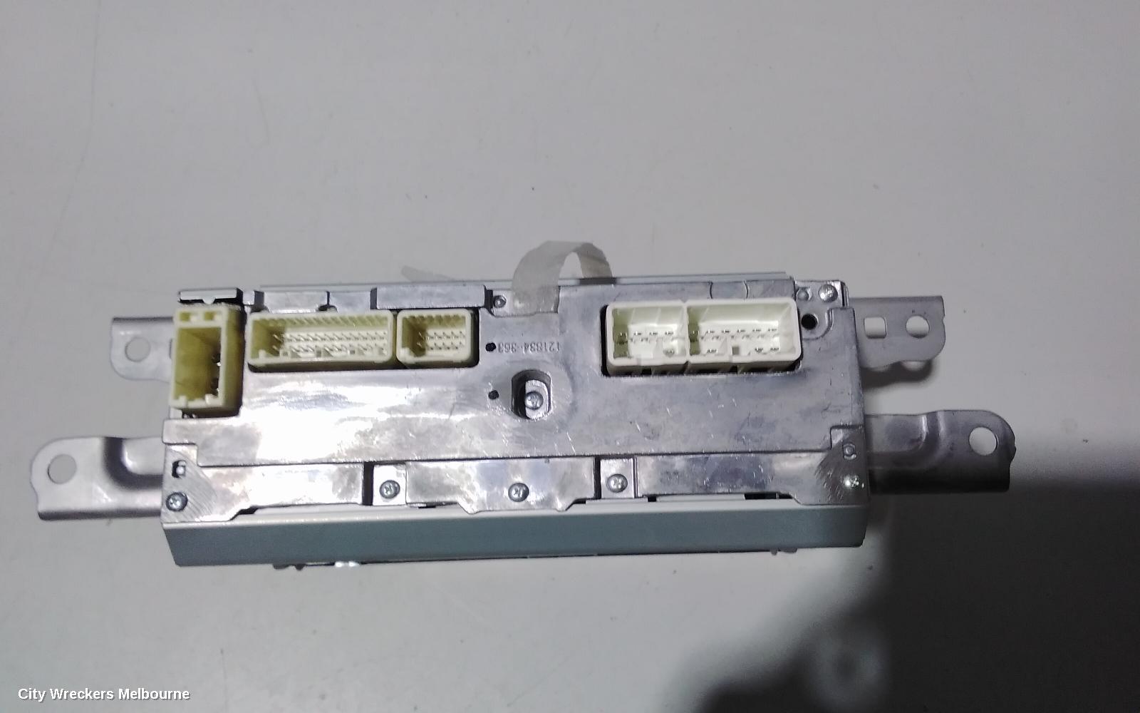 TOYOTA YARIS RADIO/CD/DVD/SAT/TV, SINGLE DISC CD PLAYER (P/N ON FACE 22842), NCP13#, 08/2011 - 12/2019
