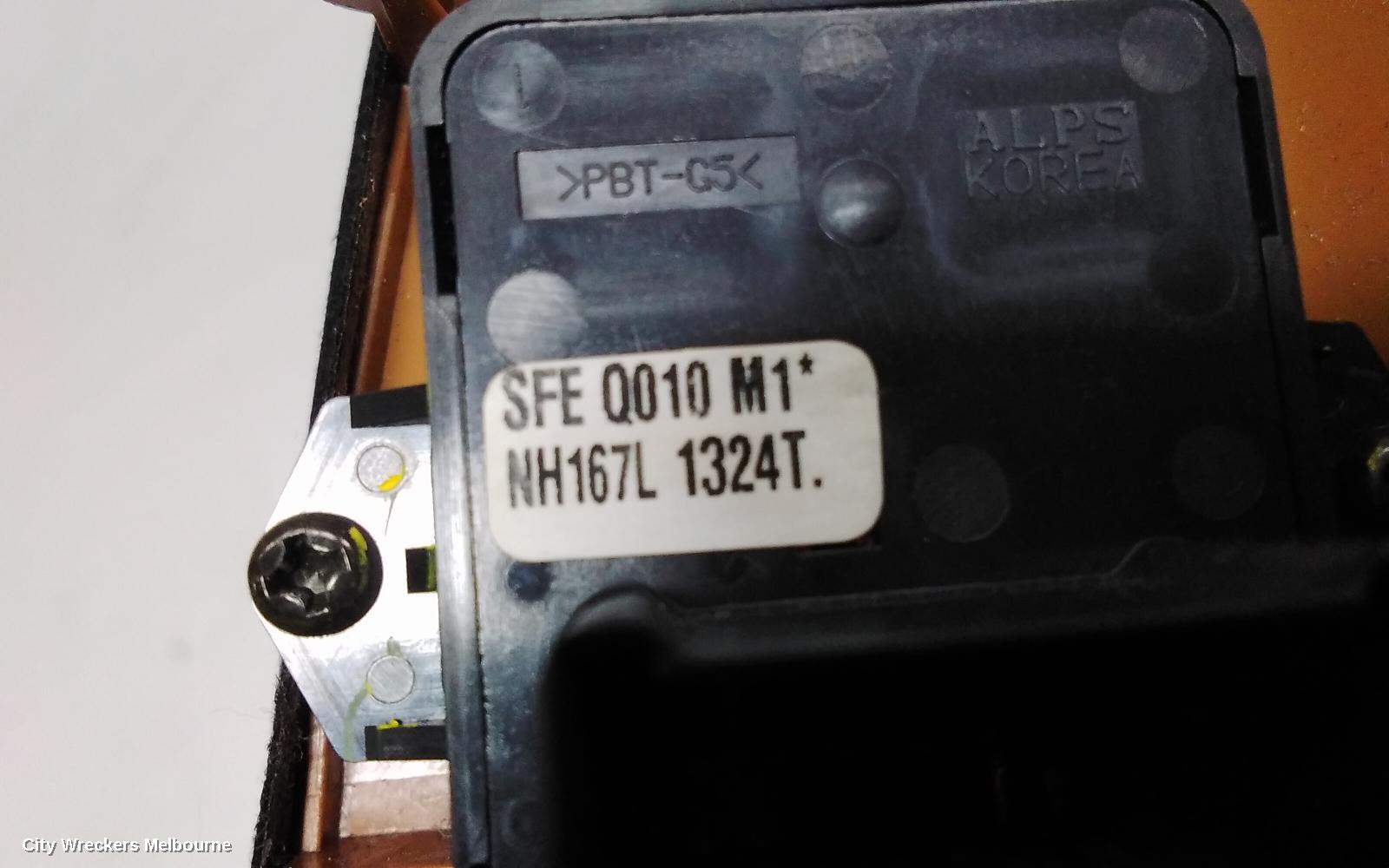 HONDA ODYSSEY PWR DR WIND SWITCH, RH FRONT (MASTER SWITCH), RB, 07/2004 - 03/2009 (AUS ONLY)