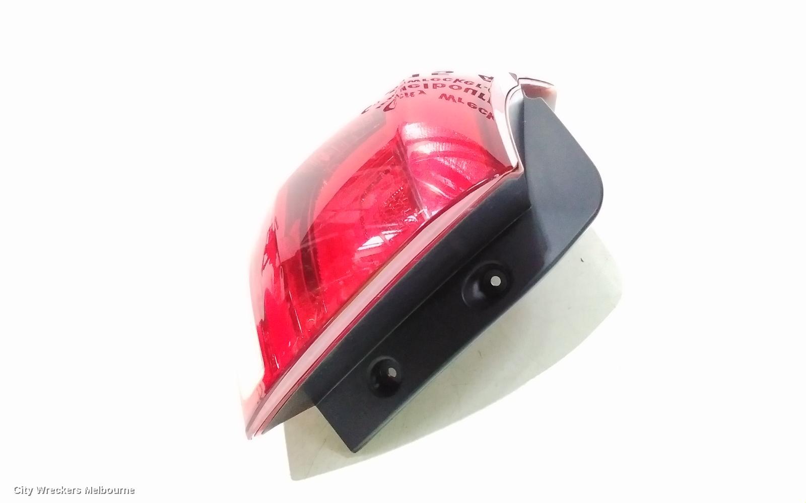 KIA SPORTAGE LEFT TAILLIGHT, SL, IN BODY, PLATINUM, 05/2014 - 10/2015