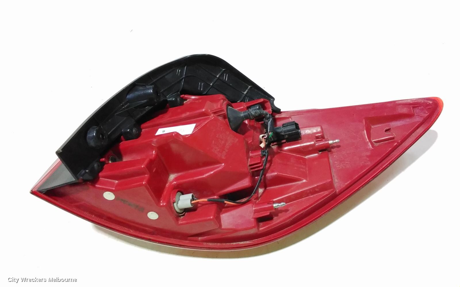 KIA SPORTAGE LEFT TAILLIGHT, SL, IN BODY, PLATINUM, 05/2014 - 10/2015