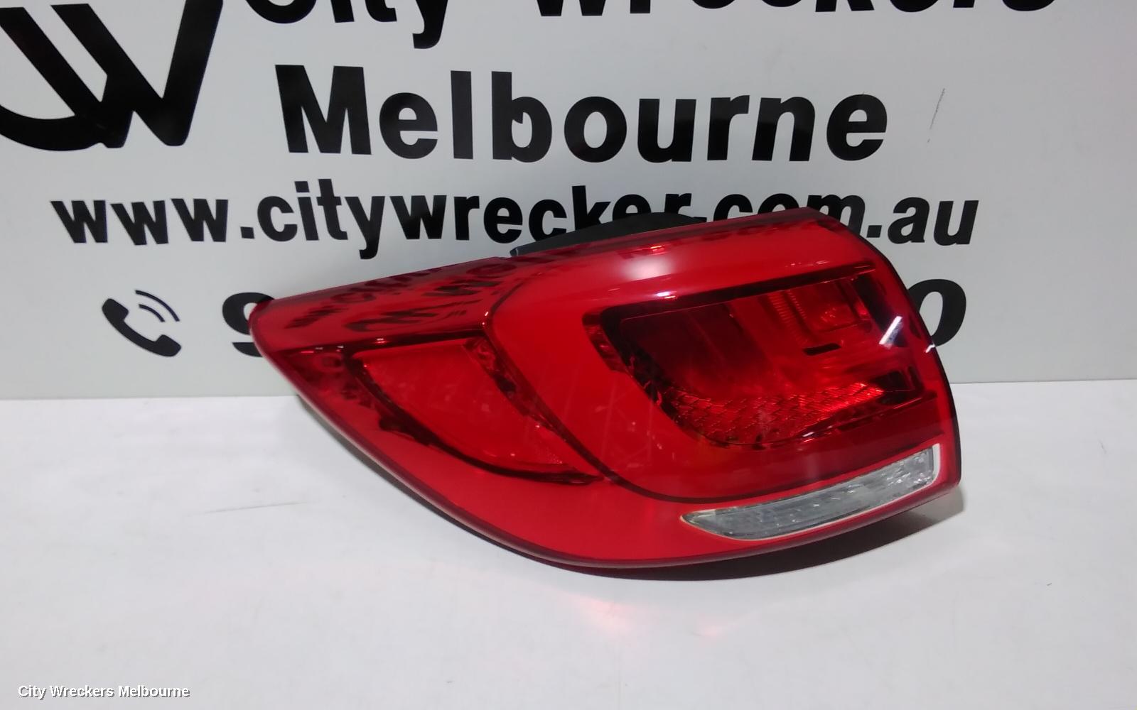 KIA SPORTAGE LEFT TAILLIGHT, SL, IN BODY, PLATINUM, 05/2014 - 10/2015