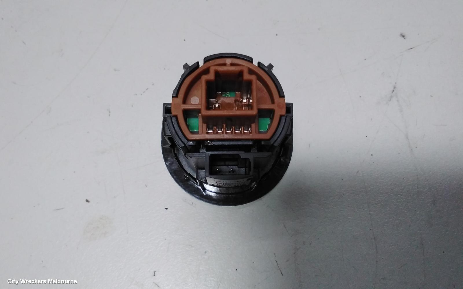 NISSAN QASHQAI, J11, 12/2013 - 07/2021, STOP START SWITCH: 66208