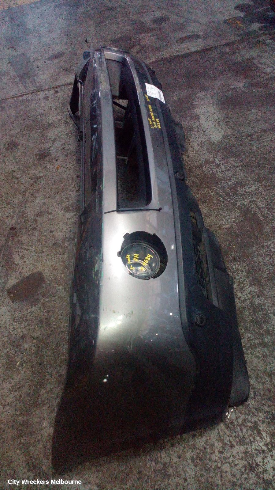 LAND ROVER RANGEROVER SPORT FRONT BUMPER, BUMPER BAR, 2.7/4.4, W/ PARK SENSORS, L320, 08/2005 - 09/2009