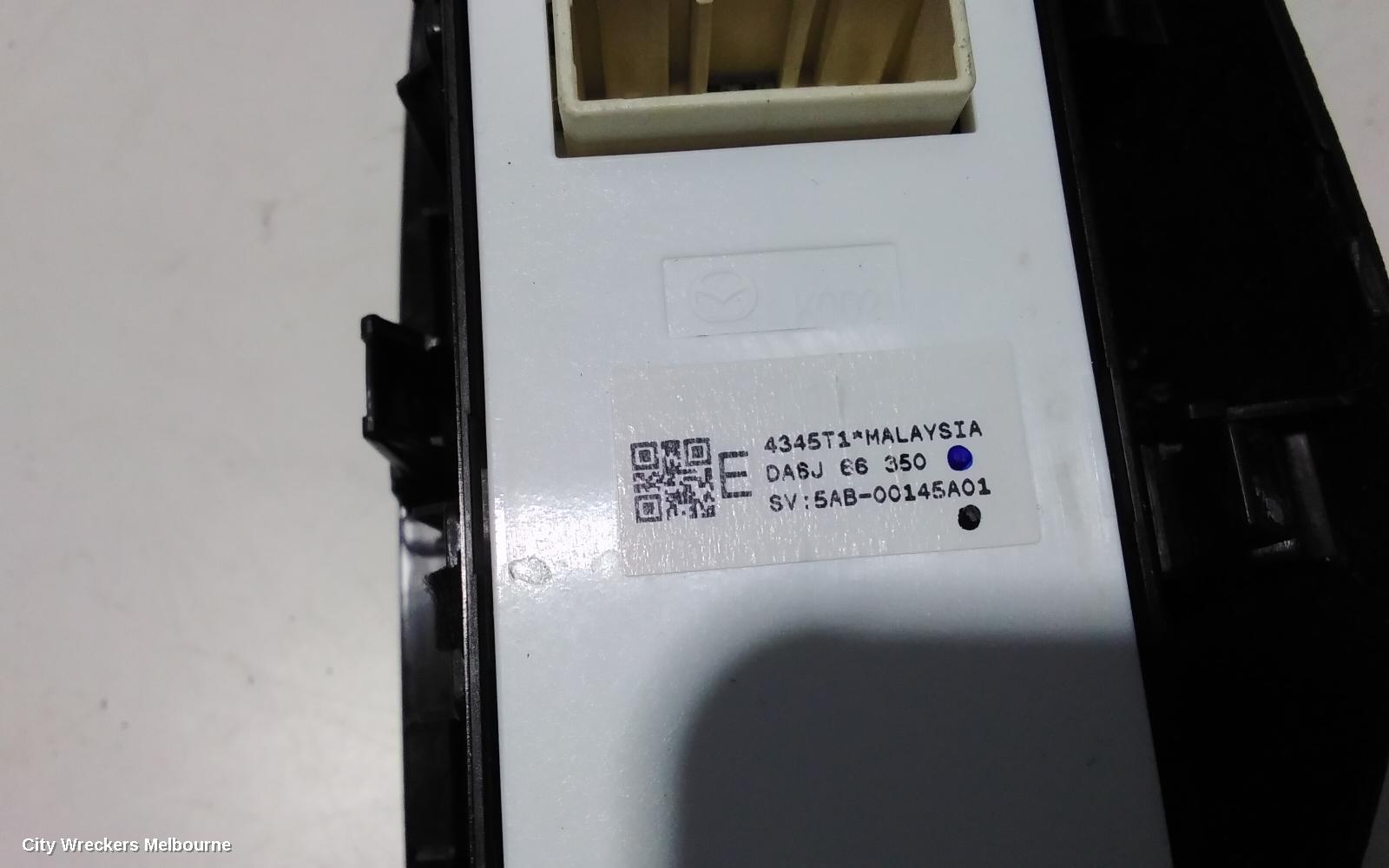 MAZDA CX3 PWR DR WIND SWITCH, RH FRONT (MASTER SWITCH), DK, 03/2015 - 01/2017