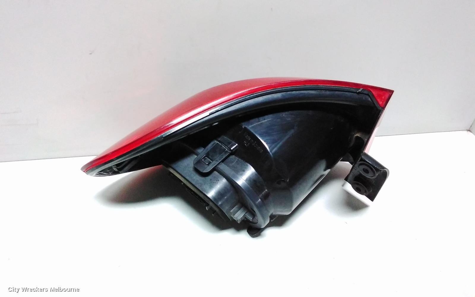 VOLKSWAGEN TIGUAN RIGHT TAILLIGHT, 5N, 05/2008 - 06/2011