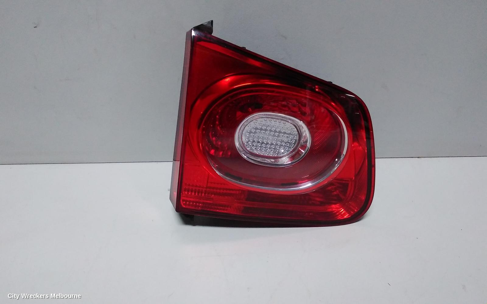 VOLKSWAGEN TIGUAN REAR GARNISH, TAILGATE LAMP (LH SIDE), 5N, 05/2008 - 06/2011