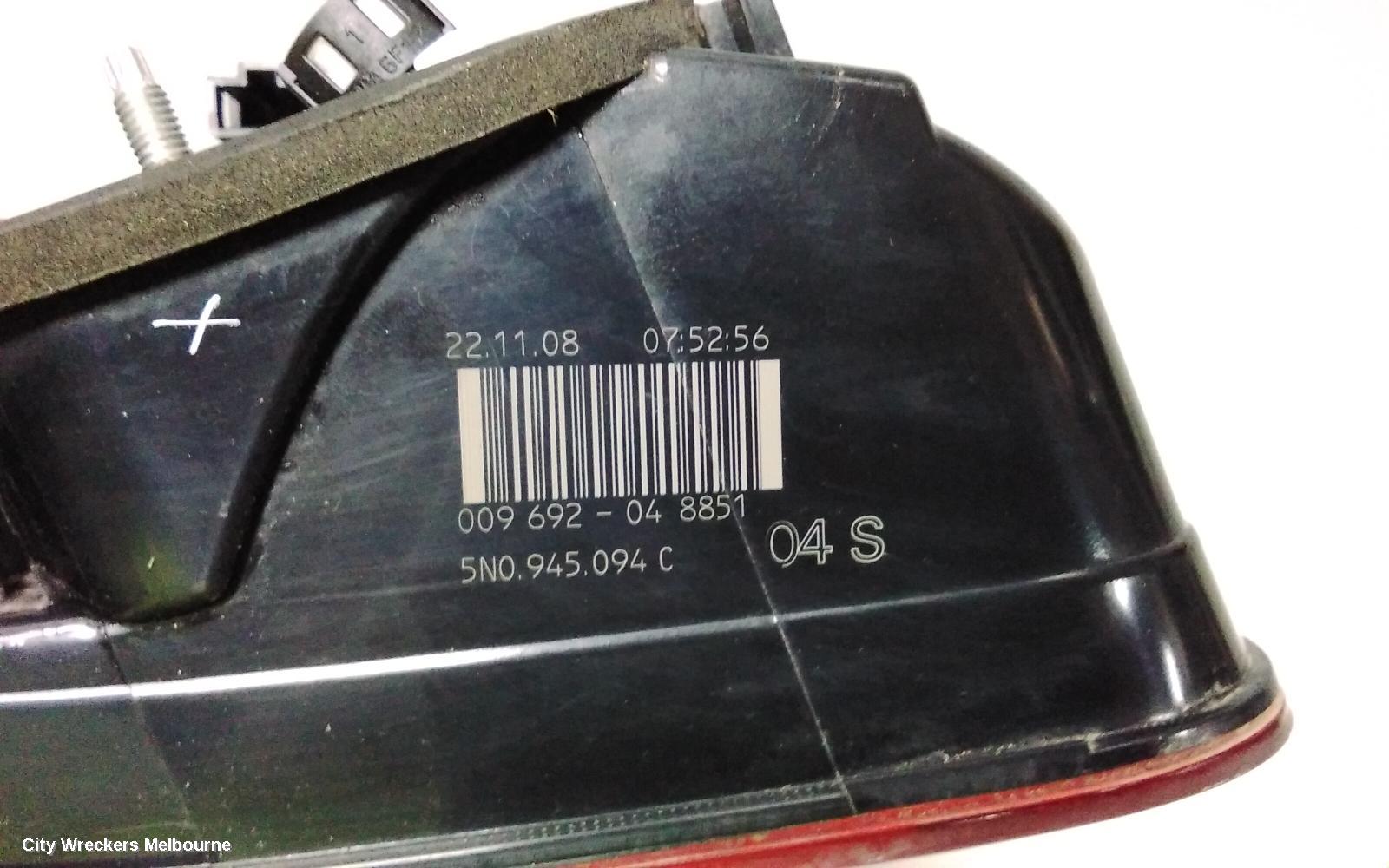 VOLKSWAGEN TIGUAN REAR GARNISH, TAILGATE LAMP (RH SIDE), 5N, 05/2008 - 06/2011
