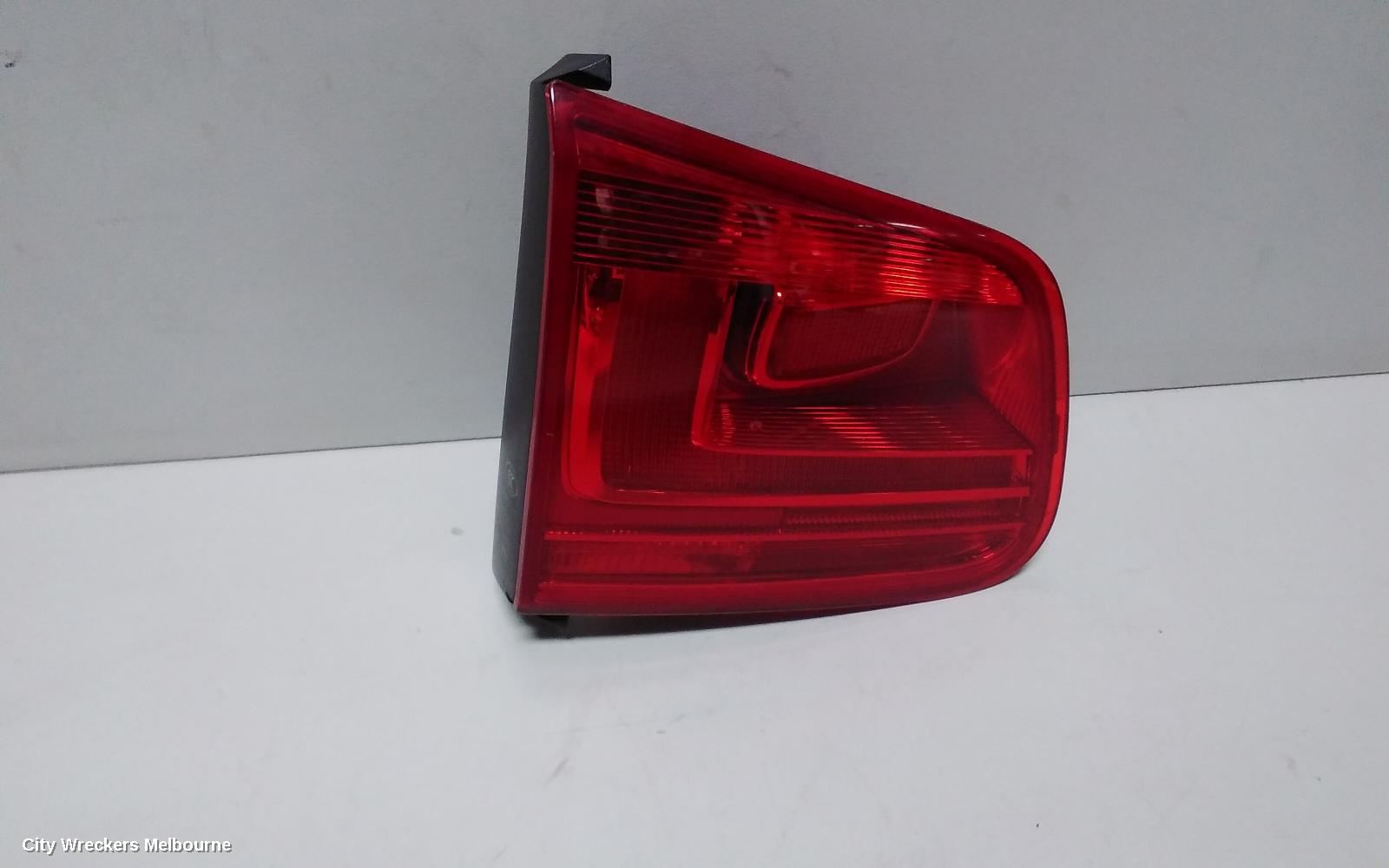 VOLKSWAGEN TIGUAN REAR GARNISH, TAILGATE LAMP (LH SIDE), 5N, 07/2011 - 08/2016