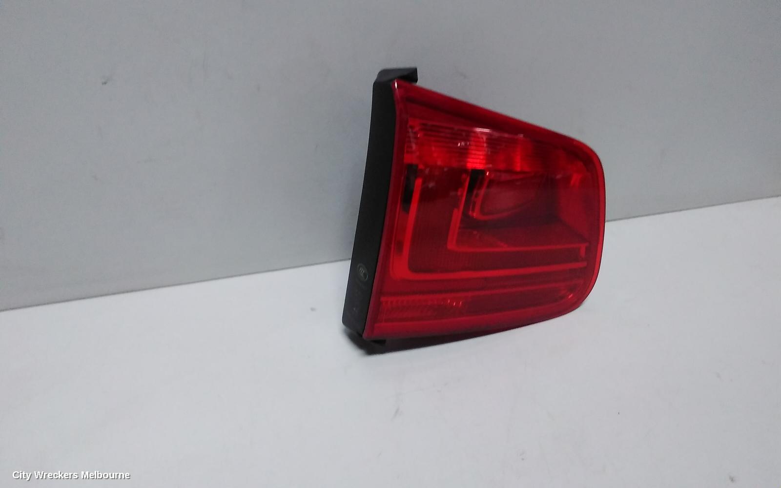 VOLKSWAGEN TIGUAN REAR GARNISH, TAILGATE LAMP (LH SIDE), 5N, 07/2011 - 08/2016